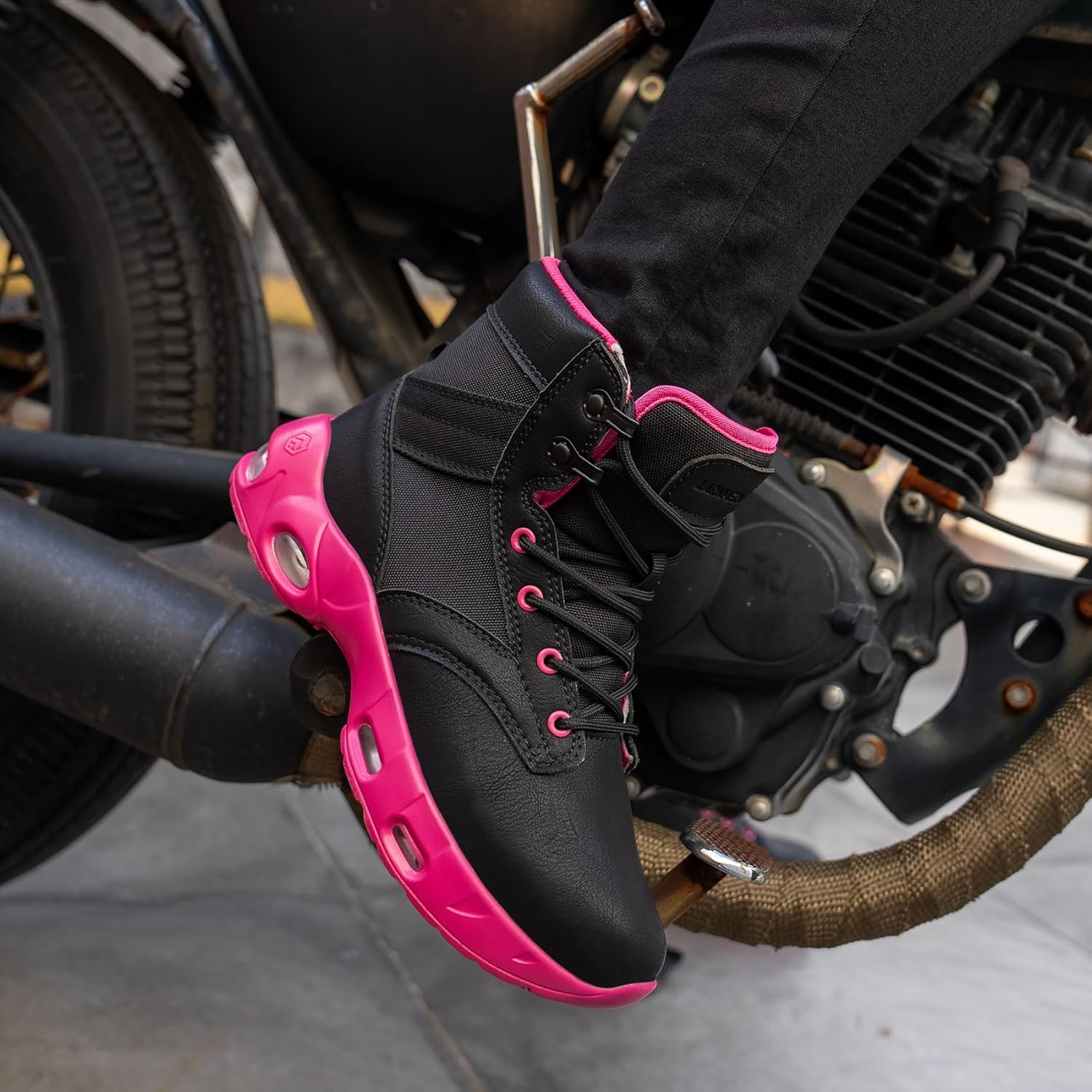 LARNMERN Non Slip Women's Shoes Work Slip Resistant Boots Sole-Cushion Side Zipper Comfort Botas Hiking Mujer Zapatos de Trabajo Black - Image 6