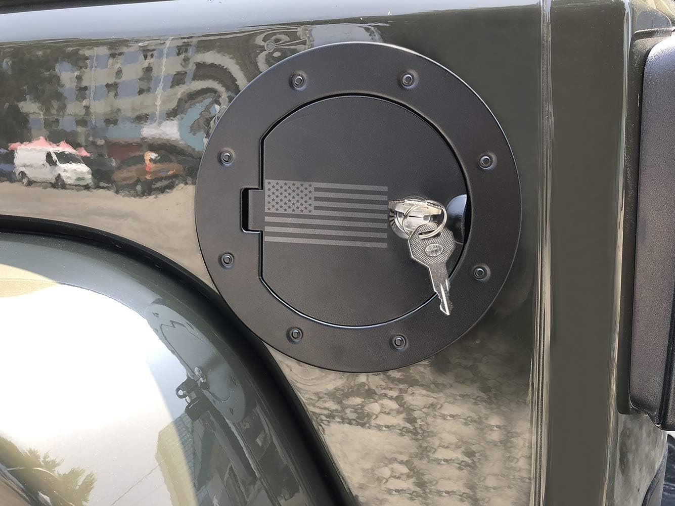 JK Gas Cap Cover For Jeep, Locking Fuel Filler Door Gas Tank Cover for 2007-2018 Jeep Wrangler JK JKU Accessories, Compatible with 5th Wheel Toy Hauler Gas Caps, Aluminum, USA FLAG, 1 Pack