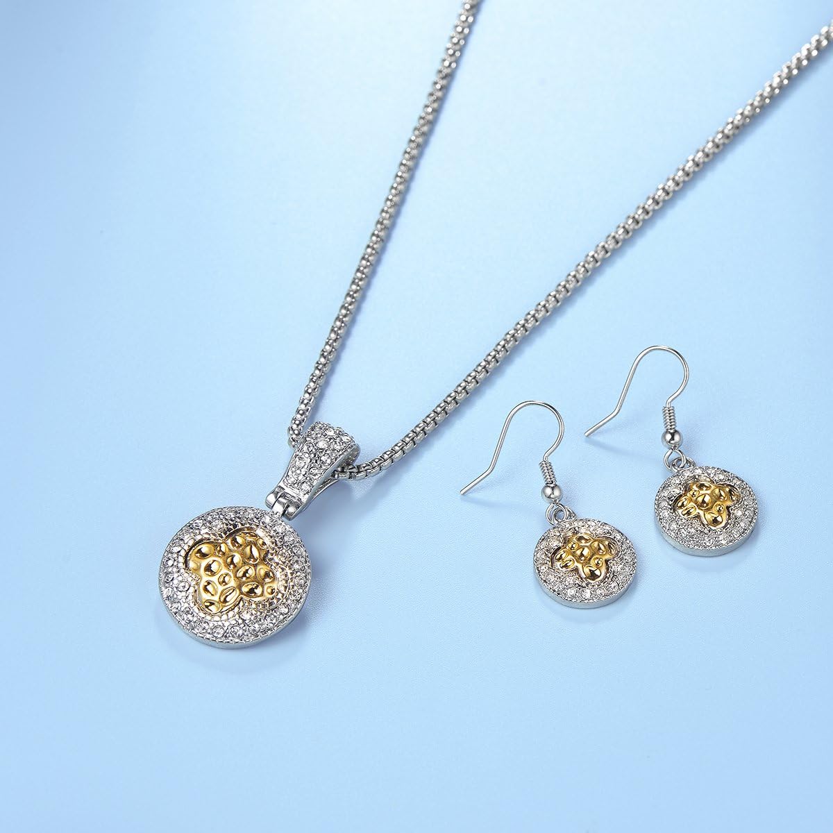 UNY Classic 2 Tone Plated Clover Unique Design Crystal Earring and Pendant Necklace Hardy Fashion Jewelry Set