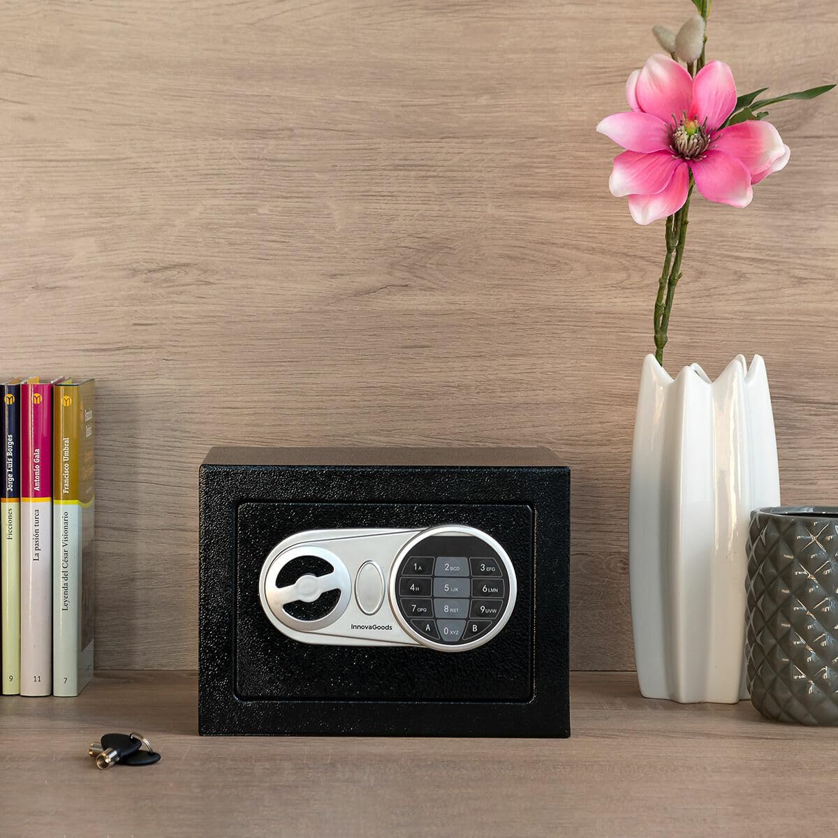 InnovaGoods® Caja Fuerte con Cerradura Electrónica, Caja de Seguridad con Teclado, Perfecta para Hogar, Oficina, Hotel ideal para Almacenar Joyería, Dinero en Efectivo, Documentos.