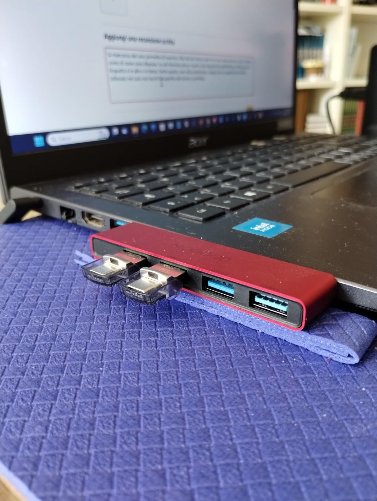 Hub USB 3.1 In Alluminio Con 4 Porte (2x USB-A 3.2 + 2x USB-C 3.2), Velocità 10 Gbps, Alimentazione 5V/2A, Per Laptop