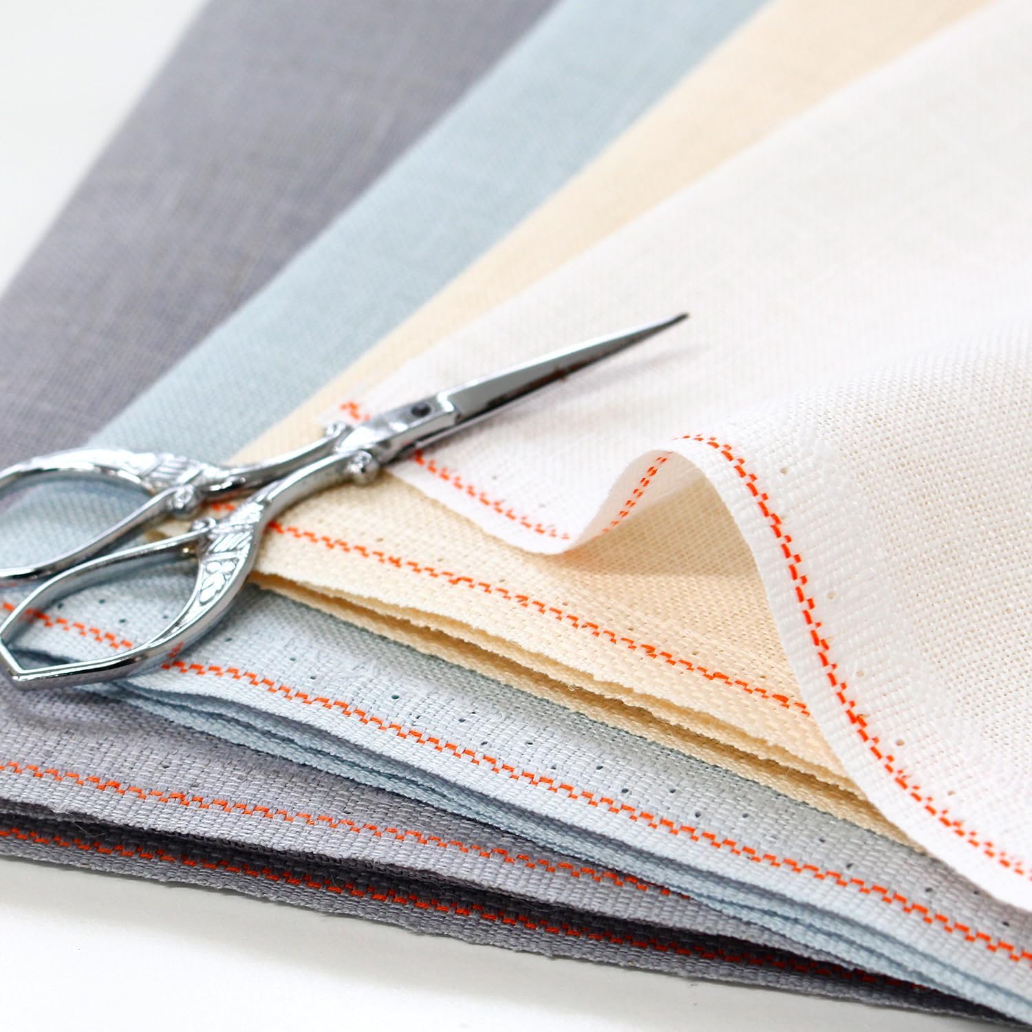 ZWEIGART ZWEIGART BELFAST ZW3609P-705 Linen Embroidery Cloth 32CT Approx. 18.9 x 26.8 inches (48 x 68 cm), Gray
