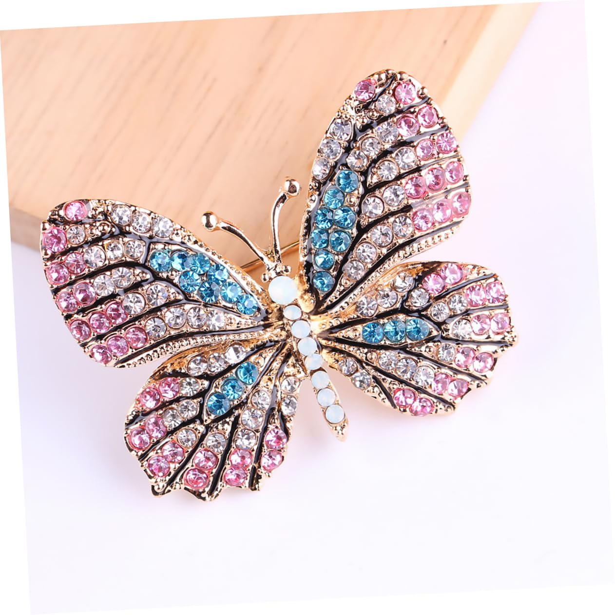 Vergoldete Schmetterlings-tierbrosche Broschen Hochzeit Brosche Strass Damenschmuck Trachtenbrosche Bunte Mädchendekoration Accessoires Für Frauen Legierung