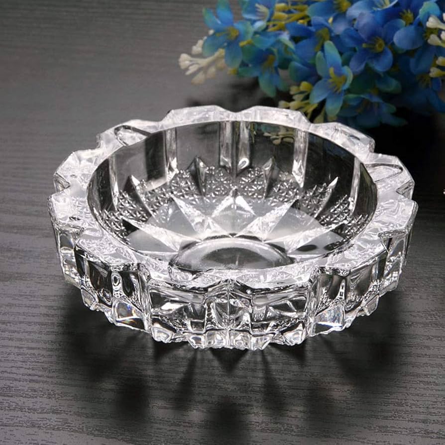 クリスタルの灰皿 変形 ガラス製品