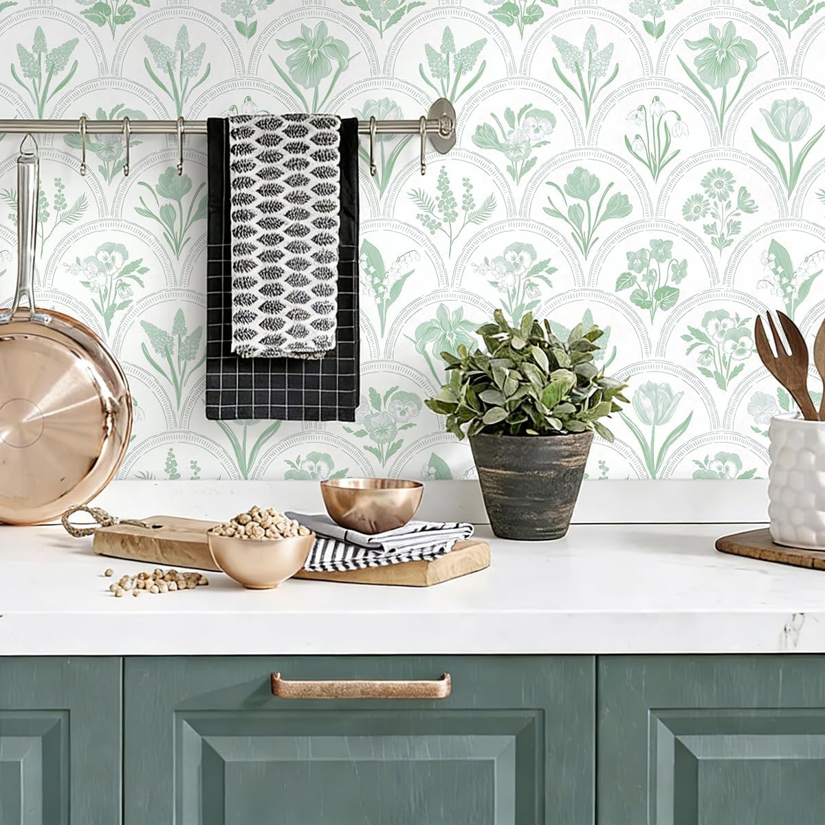Froluya Peel and Stick Wallpaper White and Green Floral Contact Paper 16.9" x 196.8" Modern Boho Flowers Self Adhesive Wallpaper for Bathroom Waterproof Removable Decorative Wall Paper for Kitchen
