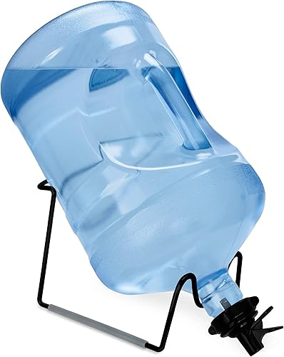 Brio Soporte de jarra de agua chapado en metal de 3 a 5 galones y 2 válvulas dispensadoras, soporte de agua antideslizante resistente al óxido con