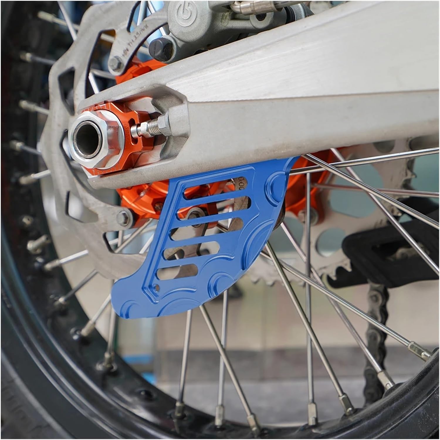 SHFT CNC Rear Brake Disc Guard Protector Compatible with EXC XC XCW XCF XCFW EXCF SX SXF 125 200 250 300 350 400 450 500 505 530 2004-2022 (Color : 024 Blue, Size : 1)