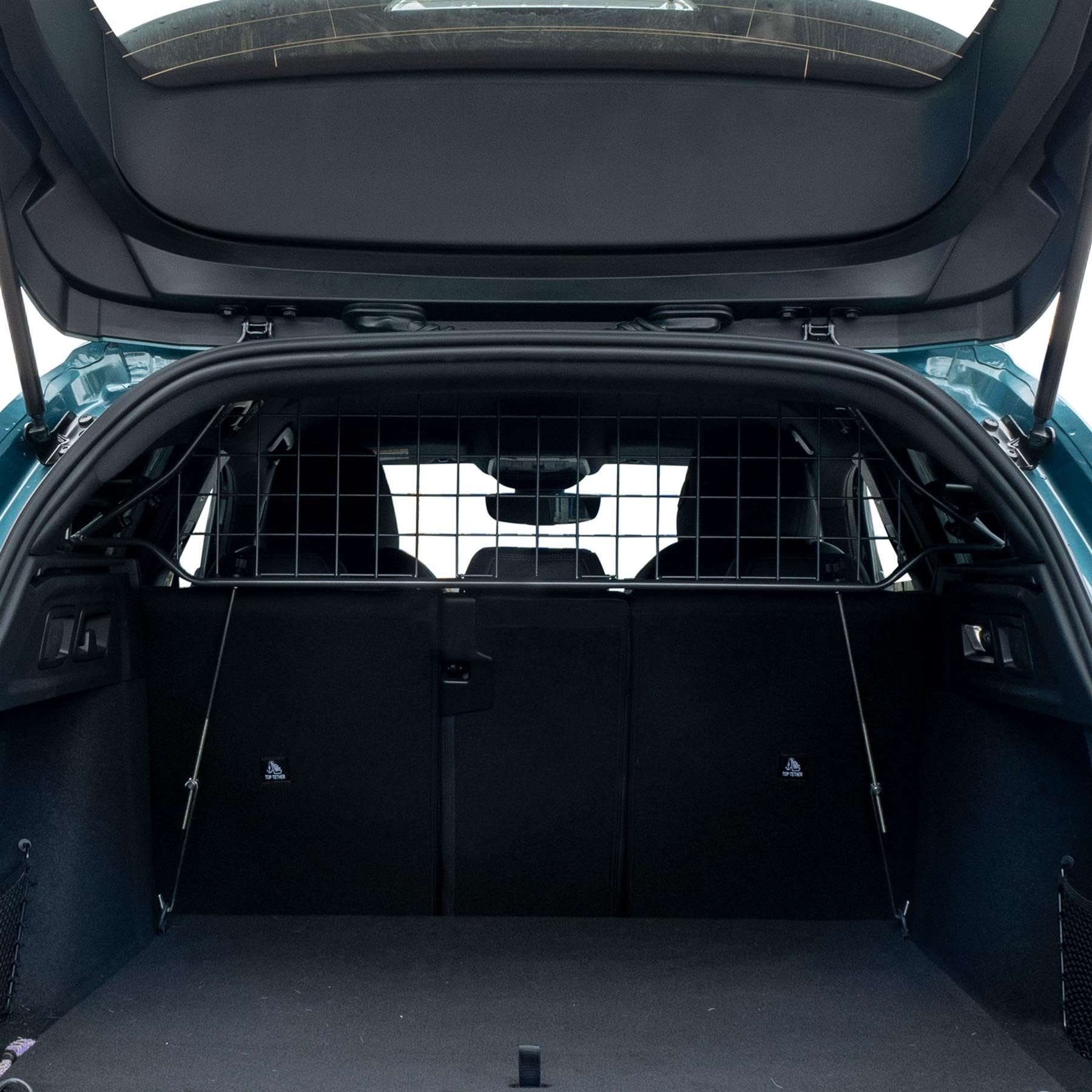 Travall Hundegitter für Peugeot 308 2021+, fahrzeugspezifisches Trenngitter für den Kofferraum aus Stahl, passgenau für sicheren Hundetransport