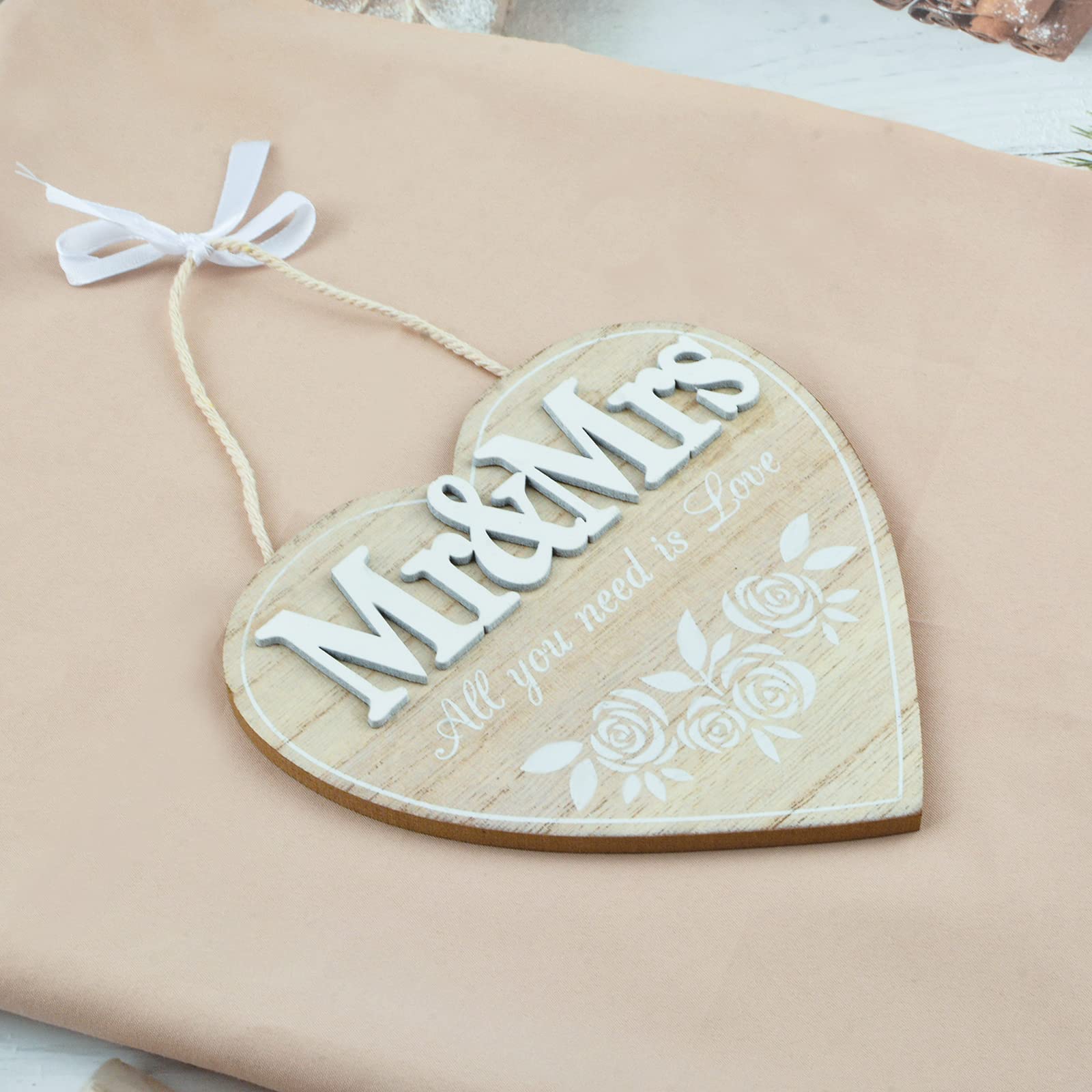 WANDIC Wedding Wooden Hanging, 1 Pieces Heart Wooden Sign Mr & Mrs Letters for Wedding Decoration Table Home Door Wall Decor - Image 4