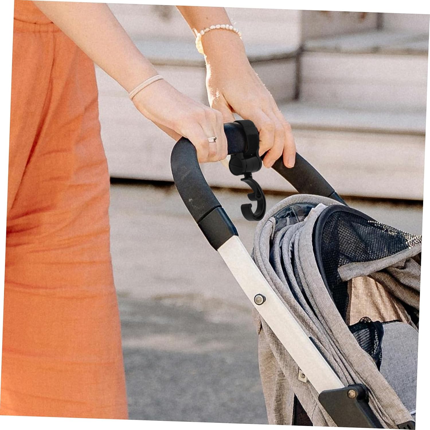 2pcs Stroller Car Hangers with Semi-Enclosed Design Multipurpose Hooks for Diaper Bags and Shopping Easy Installation Compatible with Carriages