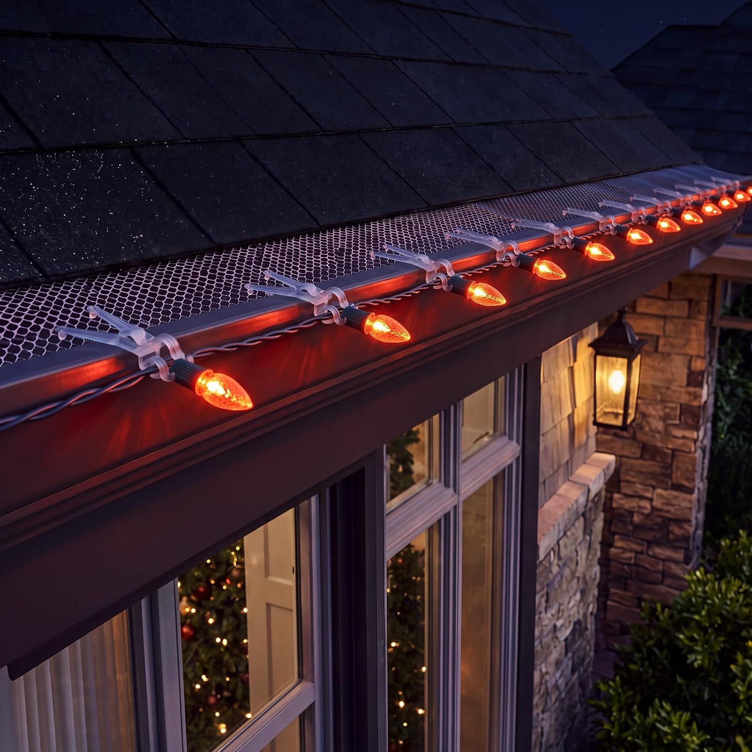 Leinuosen 50 Pcs Christmas Light Clips for Gutter Guard Plastic Light Hooks | Lights Transparent Clips 4-inch Long for Gutter Guards Shingles Mesh Roof C7 C9 Mini LED Hangers Christmas Outdoor Decor