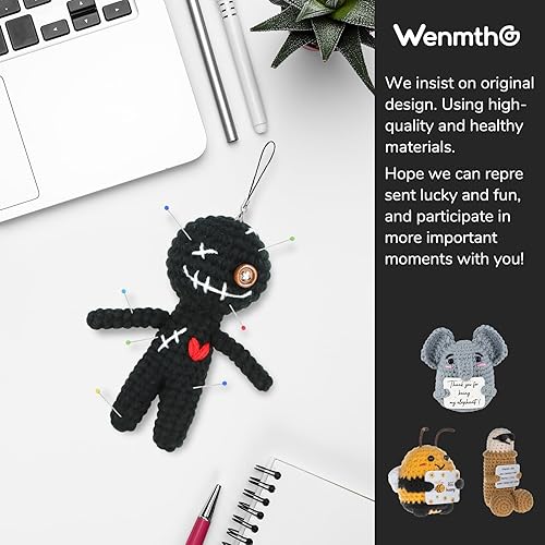 Miniatura 7 de Muñeca vudú divertida y positiva, regalo de apoyo emocional, linda muñeca de ganchillo de lana con agujas, decoración de relleno, adornos