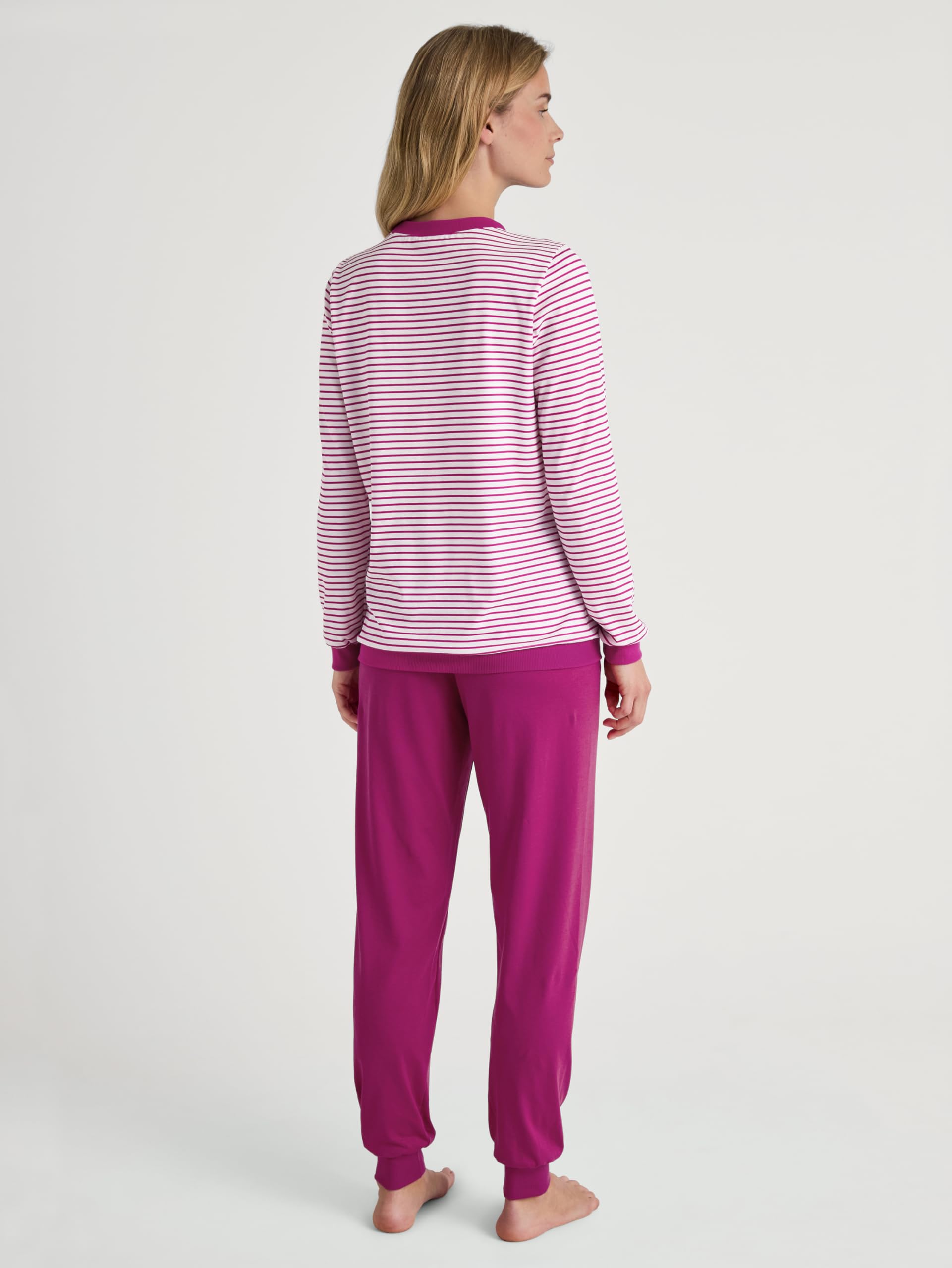 CALIDA Graphic Nights Bündchen-Pyjama Damen, weich, pflegeleicht, elastischer Hosenbund, softe Bündchen an den Abschlüssen