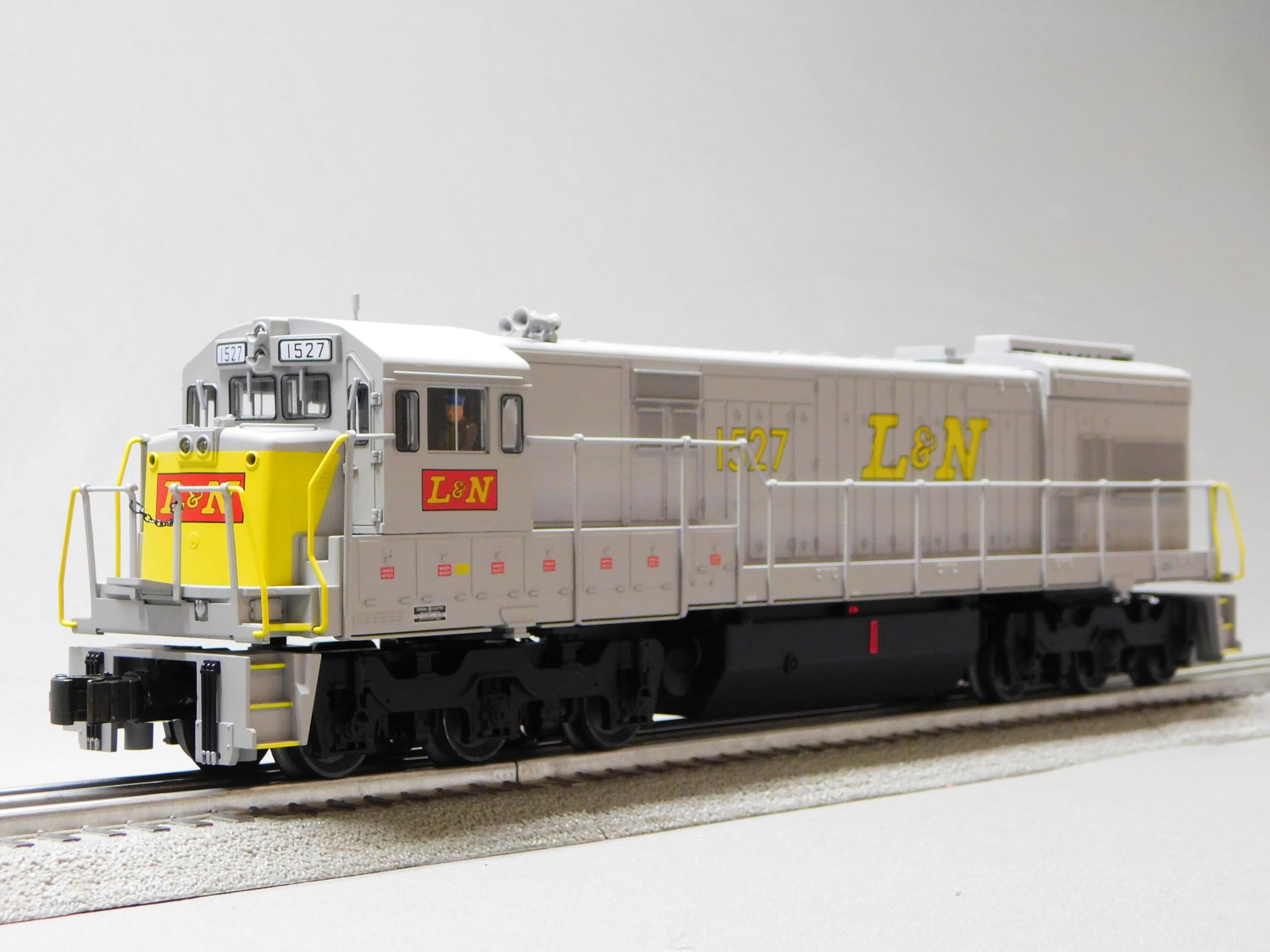 Lionel Louisville & Nashville Legacy U28C Diesel Engine #1527 O Gauge 2433741