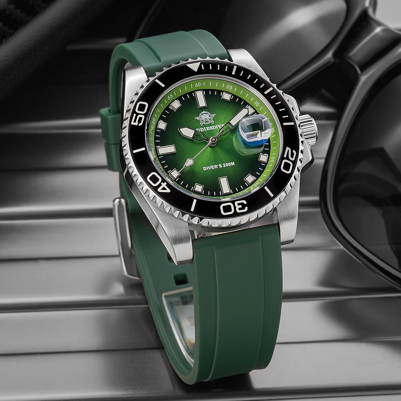 ADDIESDIVE Reloj de Buceo 200m Cuarzo Hombres BGW9 Bisel Cerámico Luminoso Reloj Analógico Hombres con Correa de Caucho AD2089
