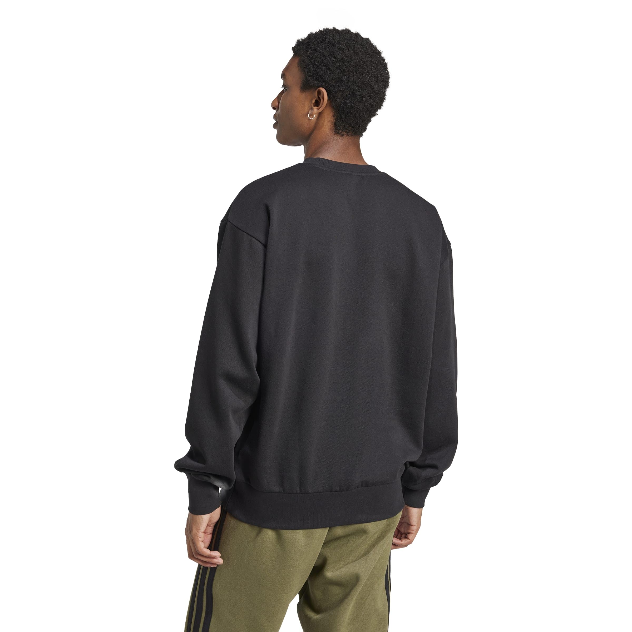 Visita la tienda de adidas Adidas Hombre Essentials FEELCOZY Fleece Sweatshirt in use
