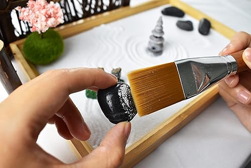 Miniatura 4 de Artcome Jardín de arena zen japonés para escritorio con rastrillo, soporte, rocas y mini artículos de mobiliario - Accesorios de mesa de oficina,