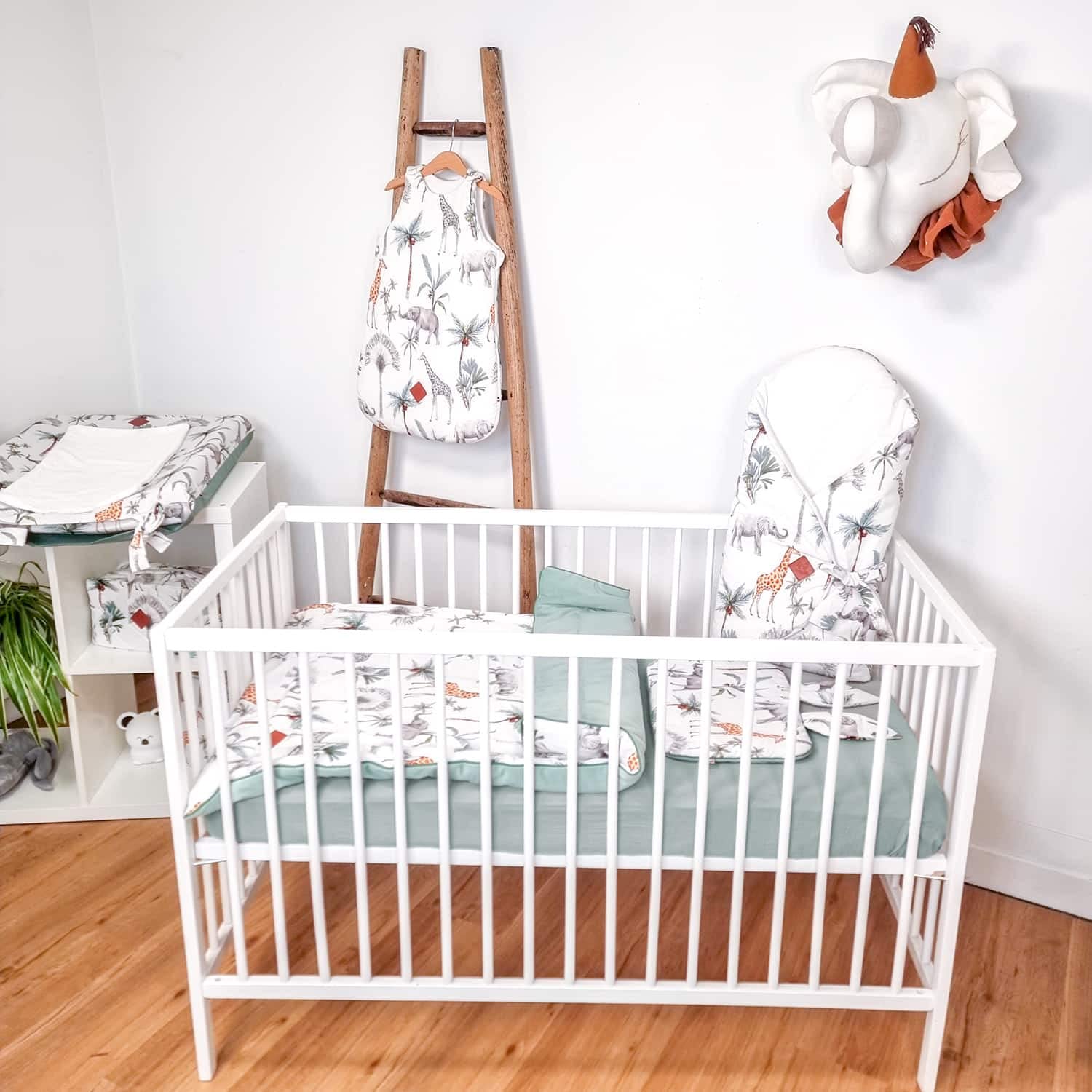Sevira Kids – Cojín de lactancia ergonómico + funda Safari Made in France