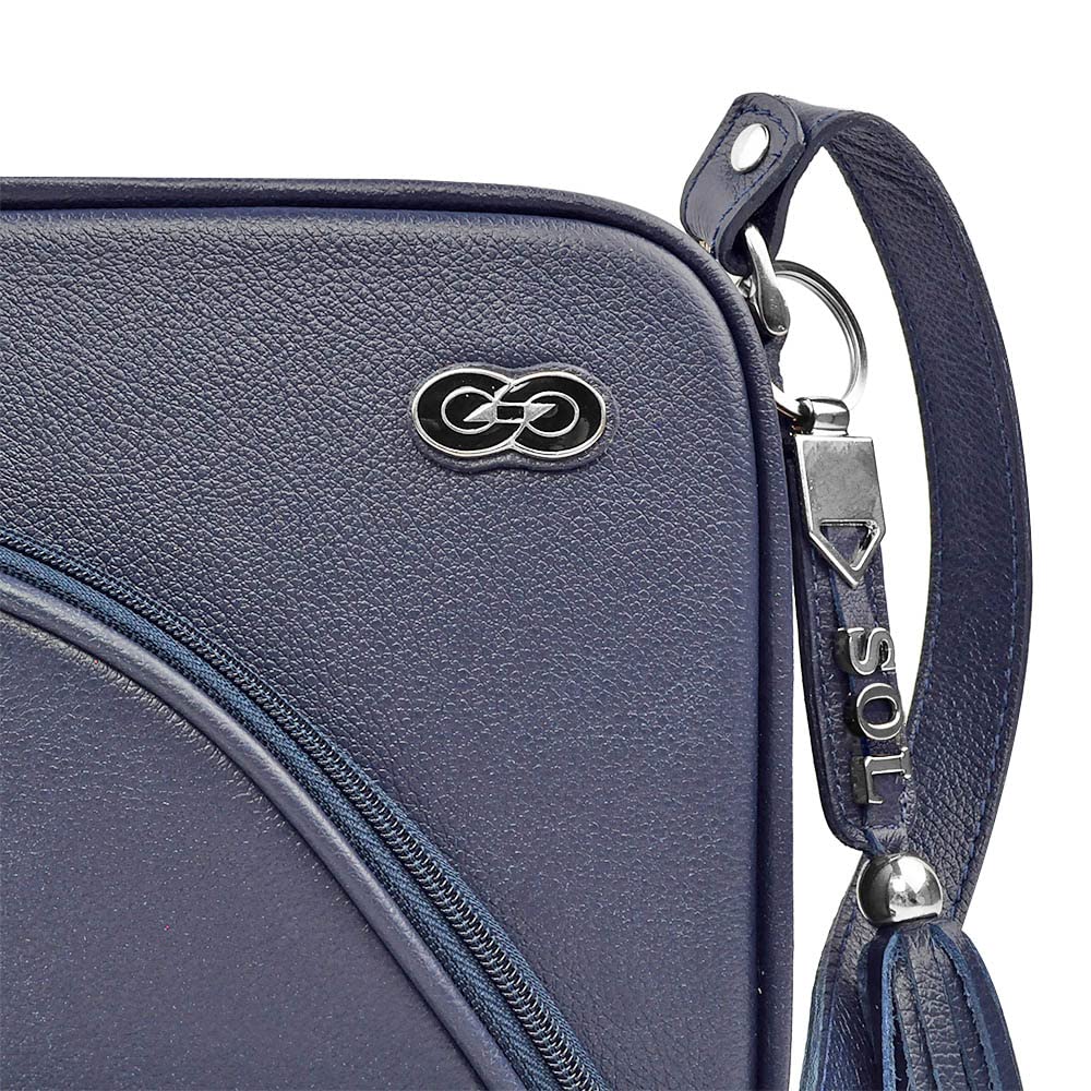 Bolsa Feminina MILANO Transversal em Couro em promoção! Veja a oferta e mais achadinhos de Bolsas 5 Hoje é o melhor dia para comprar Bolsa Feminina MILANO Transversal em Couro com aquele preço maroto! Promoção! Aproveite a oferta! 5