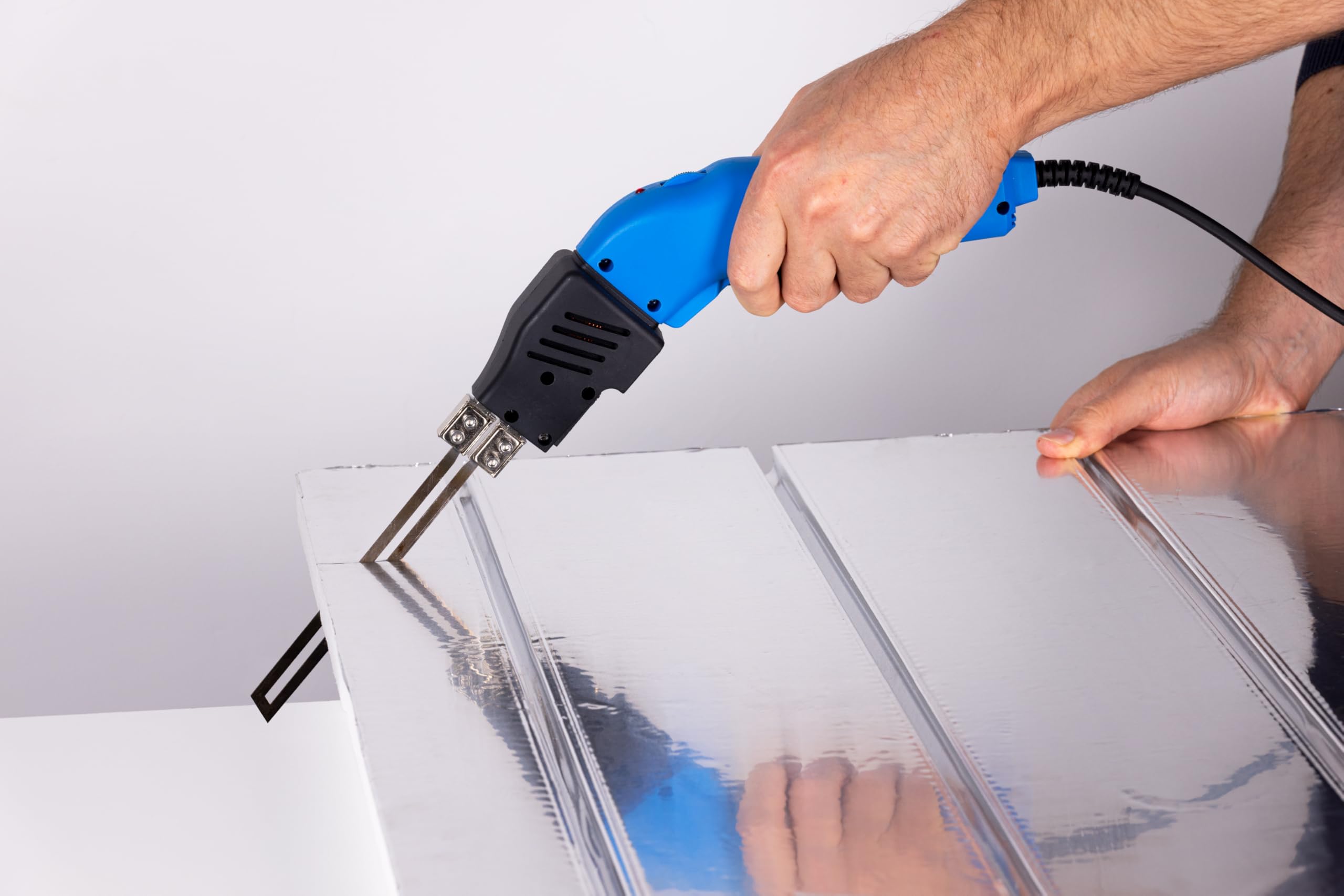Fer à modeler les dalles + cutter électrique NOYON & THIEBAULT | Pour la pose de plancher chauffant sec en panneaux XPS | Montée en température rapide jusqu’à 600 °C | Accessoires inclus