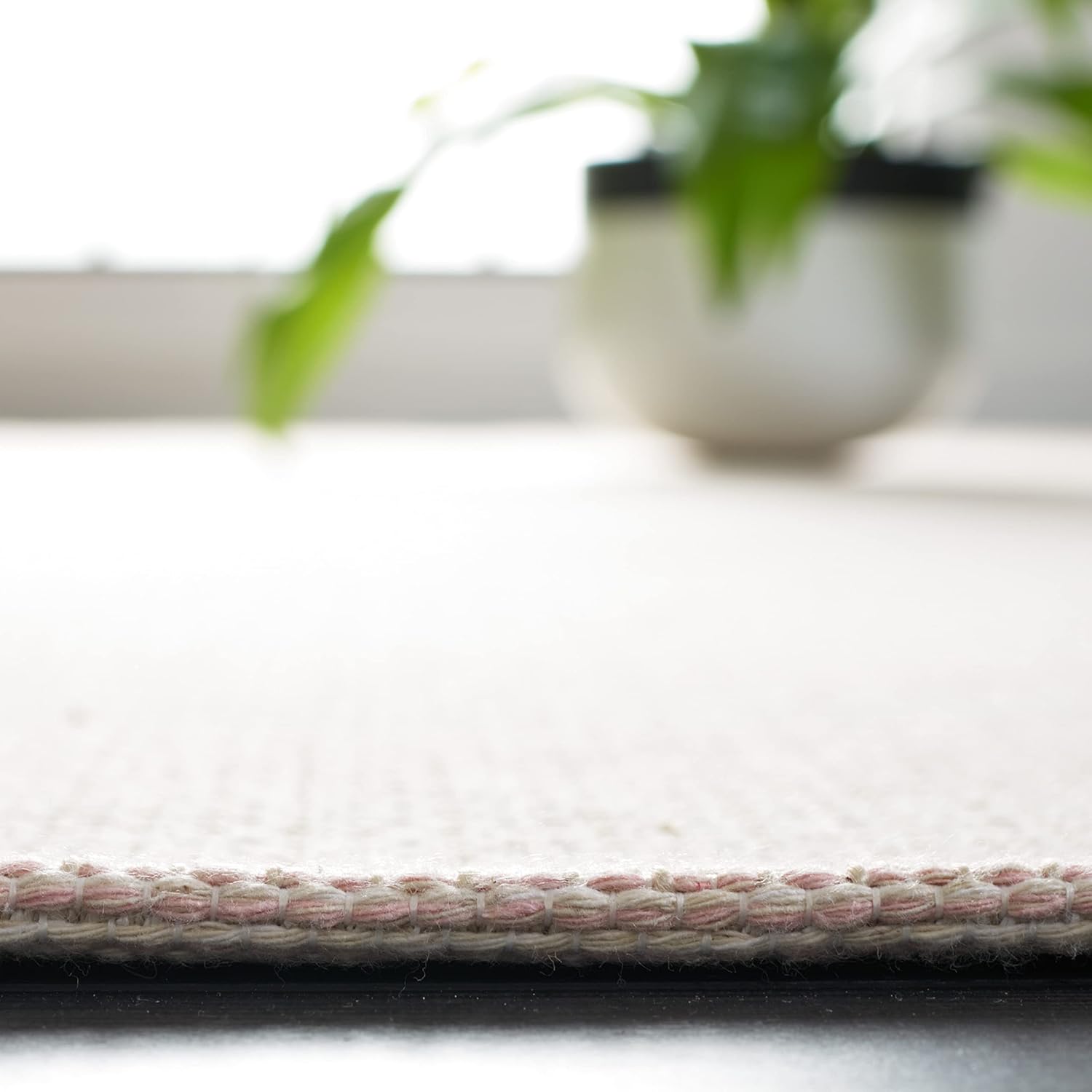 SAFAVIEH Augustine Collection Runner Rug - 2' x 9', Ivory & Pink, Cotton Stripe Fringe Design, Non-Shedding & Easy Care, Ideal for High Traffic Areas in Living Room, Bedroom (AGT501U)