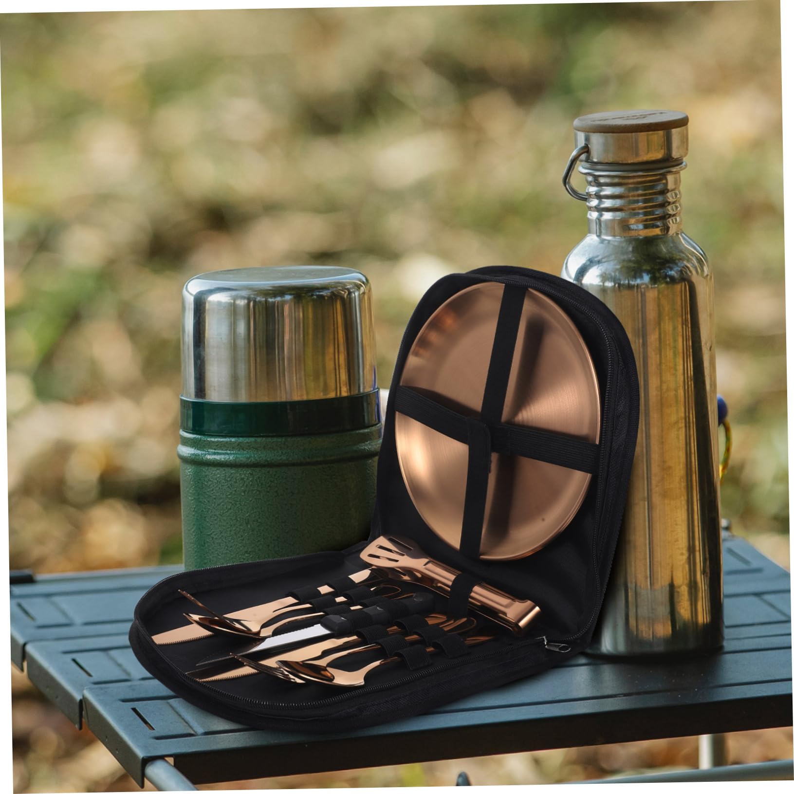 MAGICLULU Edelstahl Campinggeschirr mit Klappbesteck aus Metall Servierlöffel und Gabeln für Outdoor-use Tragbares Essgeschirr für Picknicks und Reisen