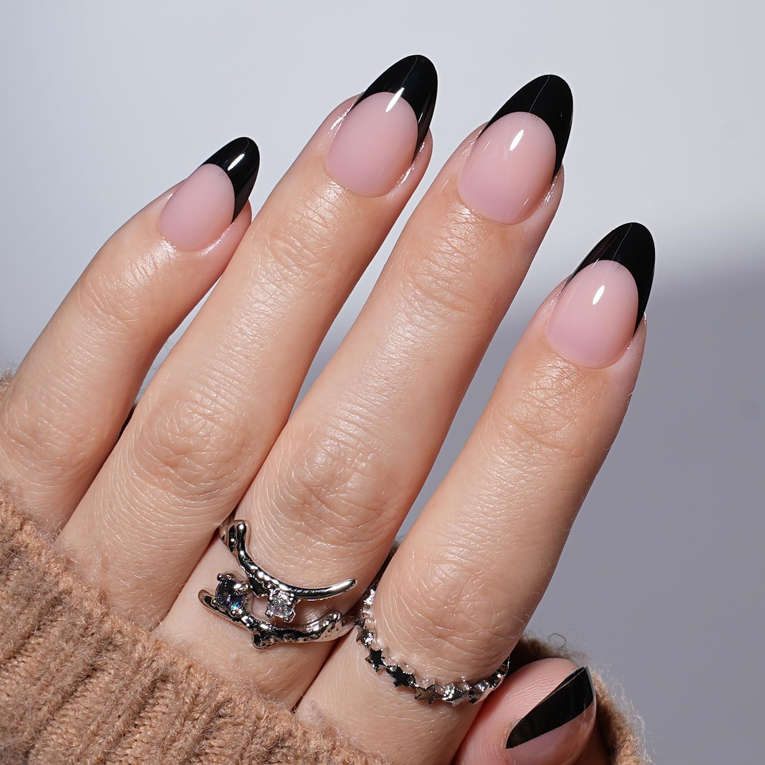 Black French Tip Press On Nails - Reusable Fake Nails