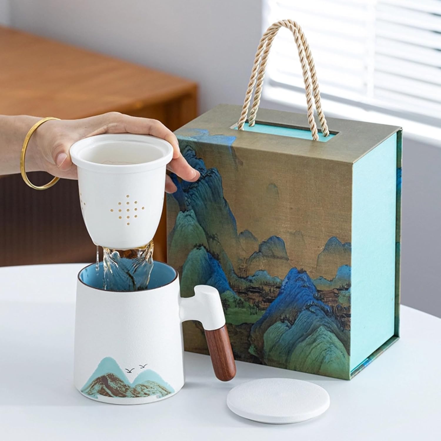 Ceramic tea water separation cup