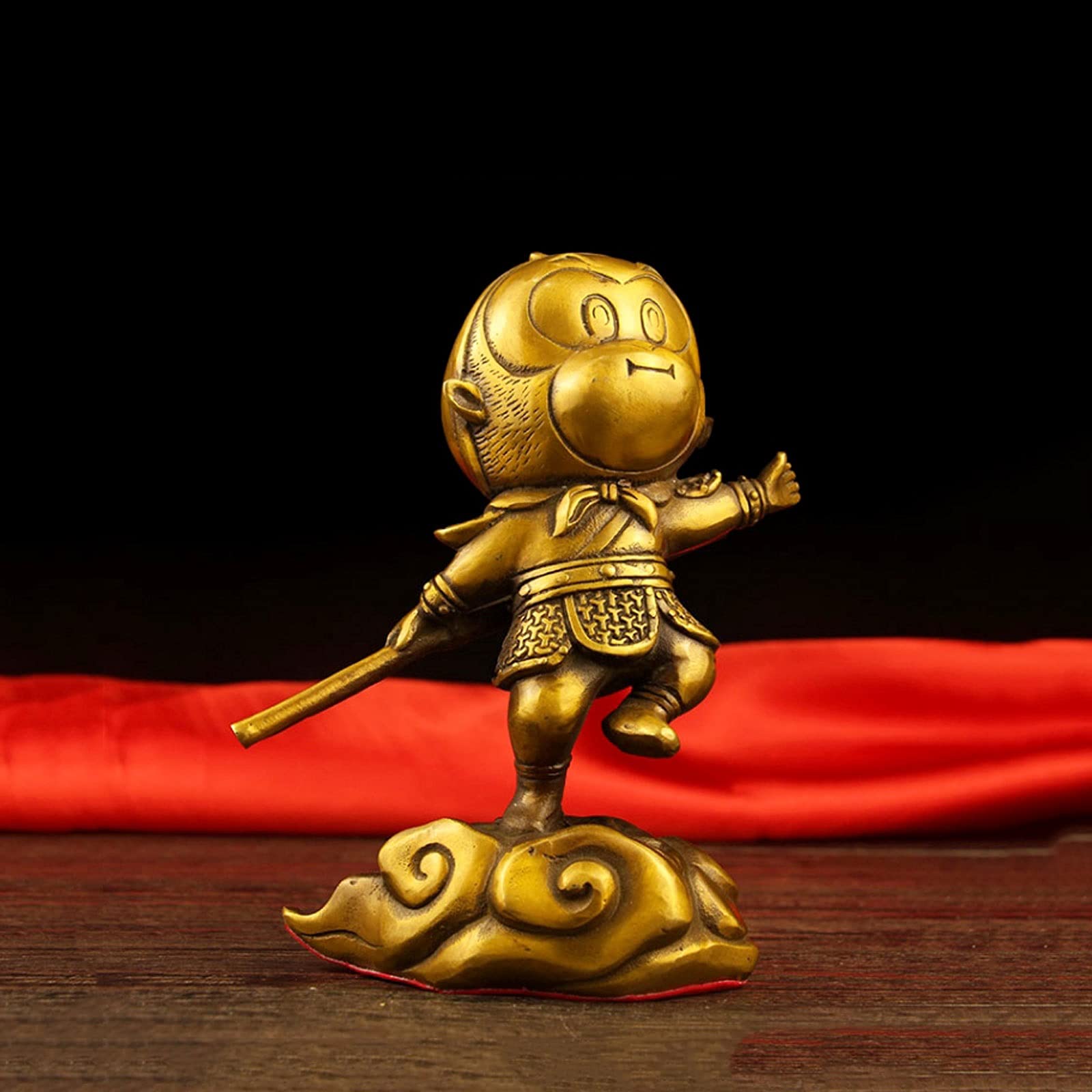 Sun Wukong Statue Decoration Miedź Walka Buddha Kreatywny Dekoracje Ozdoby Ozdoby Salon Pulpit Rzemiosło Monkey King Rzeźba Materiał Office Dekoracja Urodziny Prezent Desktop Akcesoria Figurki Figurka