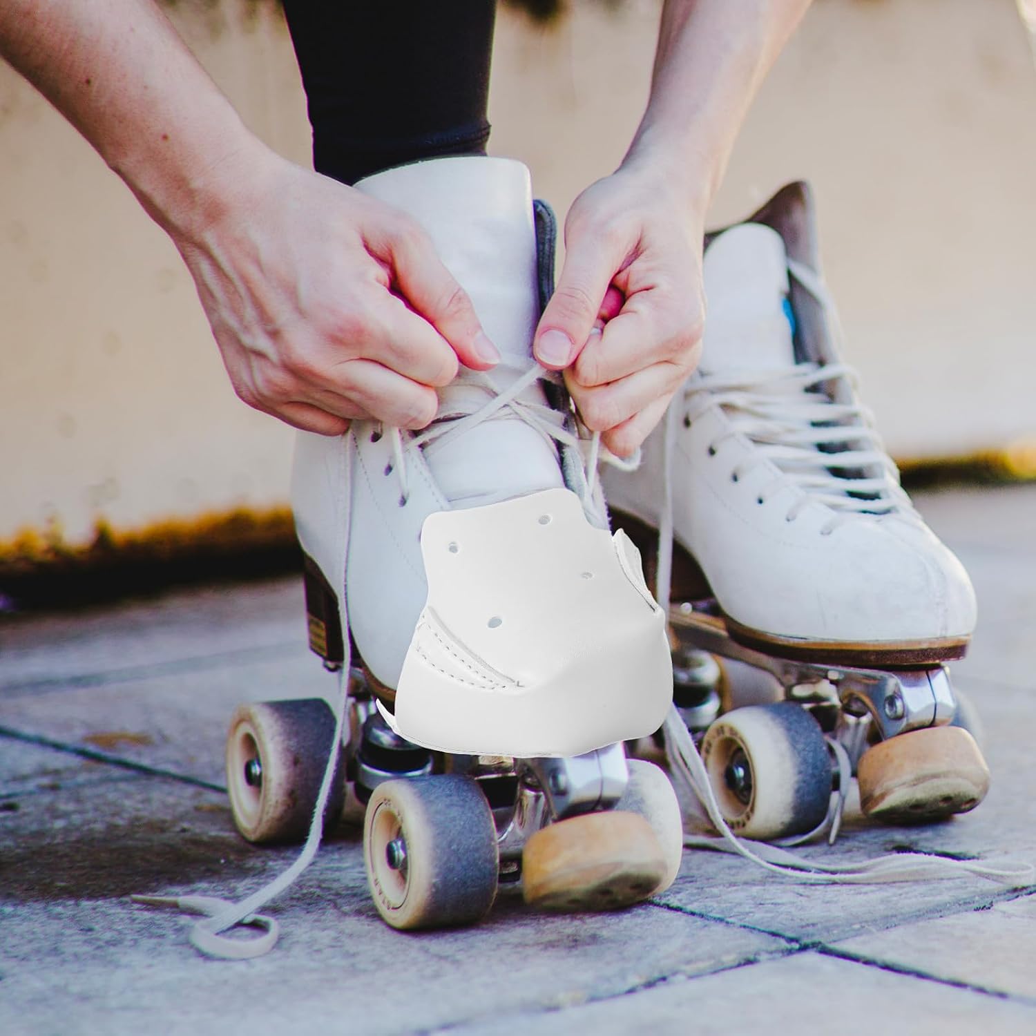 FOMIYES Roller Skates Simple Design 1 Pair Toe Guards Protective Cover White Artificial Leather Material with Wear-Resistant and Cushioning Reduction Features for Skates for Skating