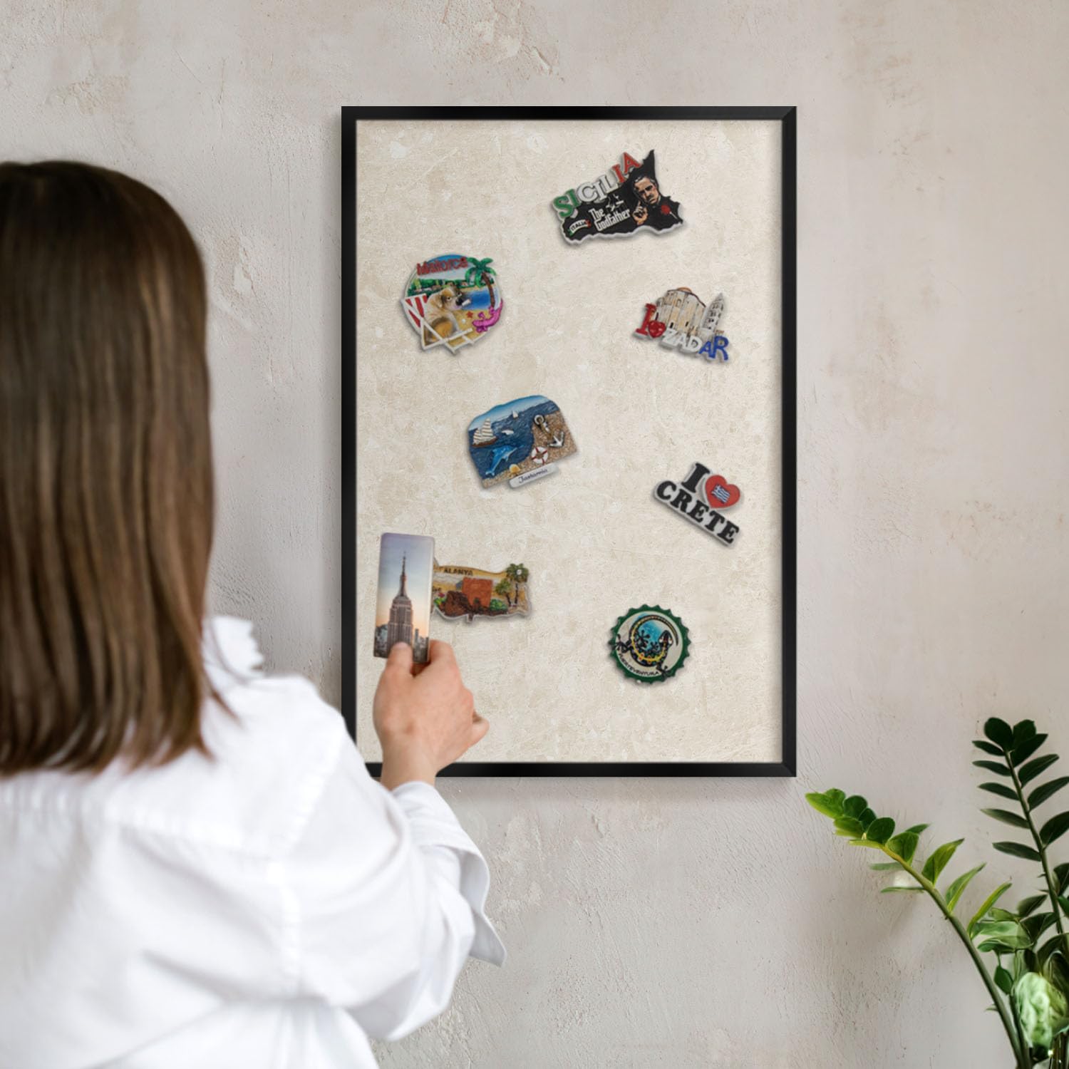 Magnetische Tafel 60x40 cm | mit Schwarzem Rahmen | Cremige Eleganz