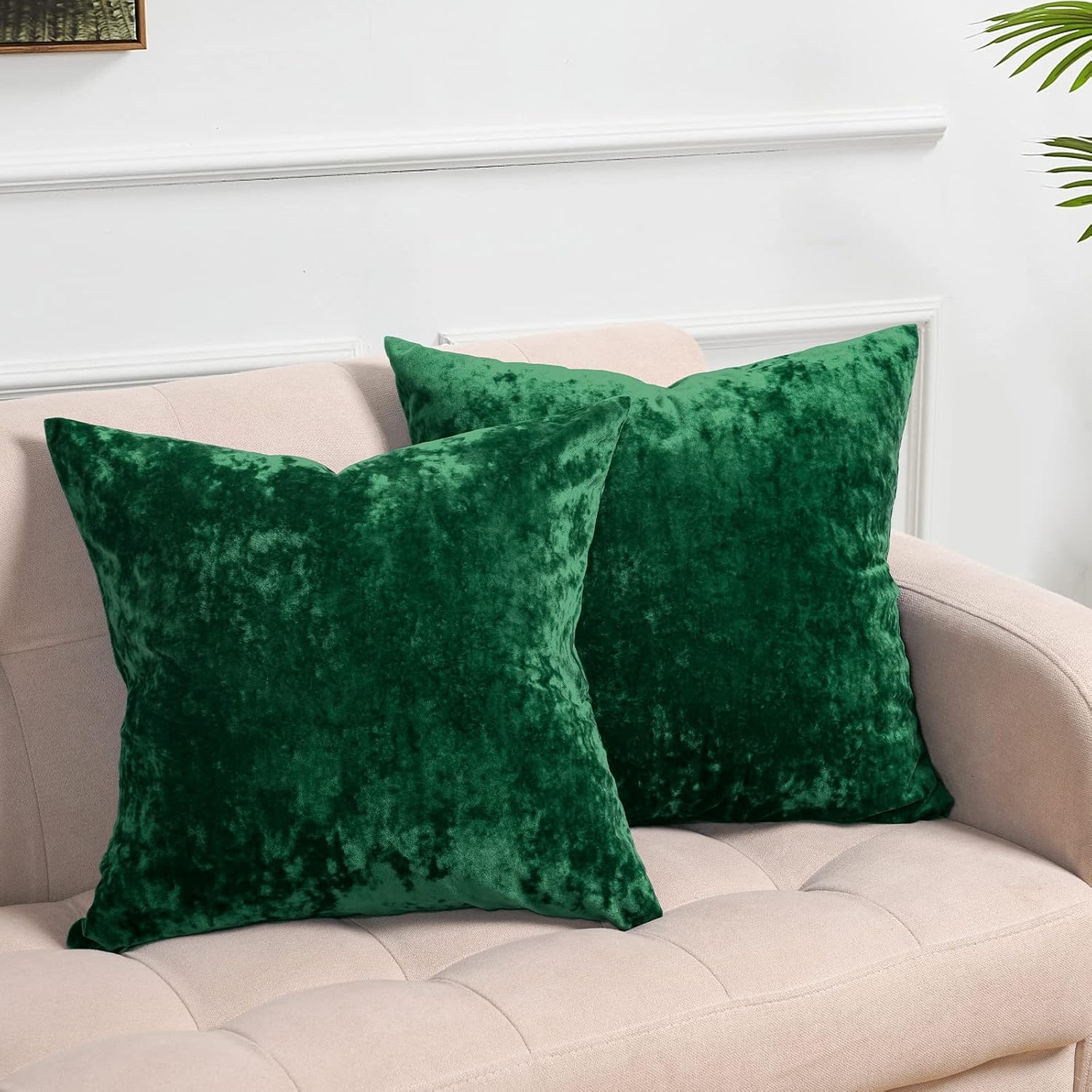 PHF Truly Velvet Throw Pillow Covers, 16"x16", No Insert, 2 Pack Color Gradient Cushion Covers, Ultra Soft Cozy Square Covers Shell for Luxurious Home Decorative, No Shedding, No Pilling, Green