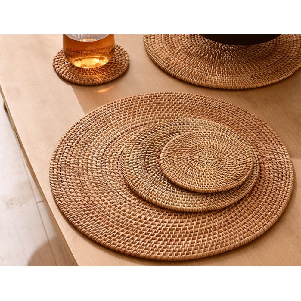 Rattan Untersetzer 2er Set handgefertigt,geflochtene Tischuntersetzer rund für Getränke Tassen Schüsseln Töpfe,hitzebeständig Platzdeckchen Boho Tischdeko für Zuhause Küche Esstisch,Kaffee,35cm