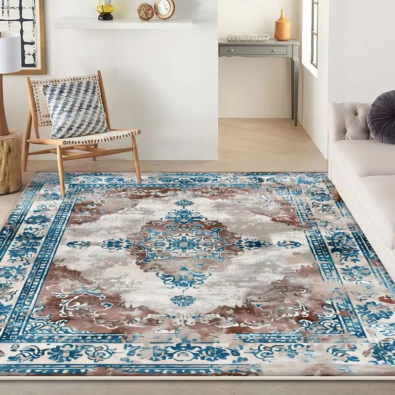 Tapis de salon bohème sous table basse pour créer un coin lecture doux et cocooning