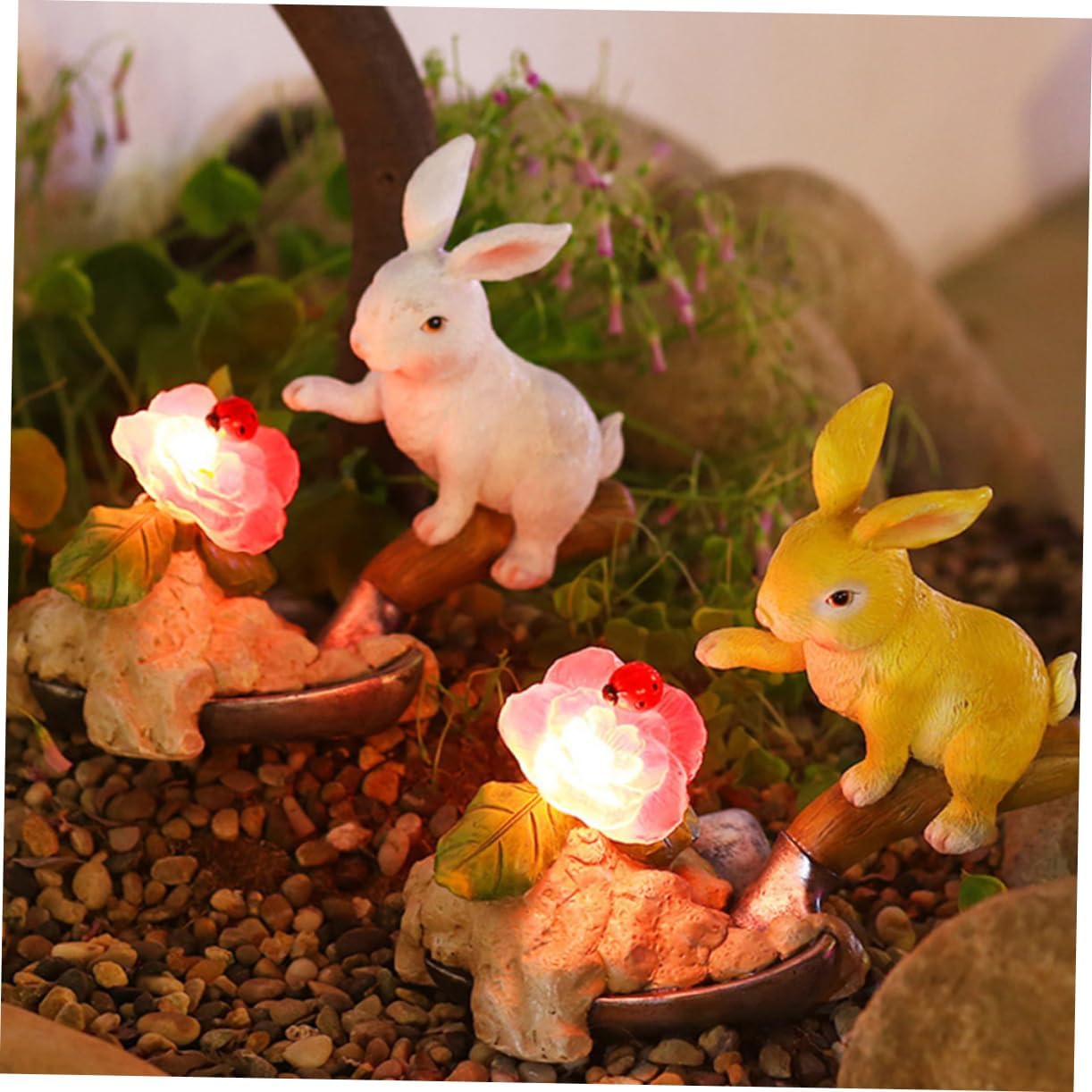 BESPORTBLE 1pc Outdoor Solar Shape Light Charming Resin Night Lamp for Garden Patio Balcony Decor Unique Statue for Courtyard Illumination and Decoration