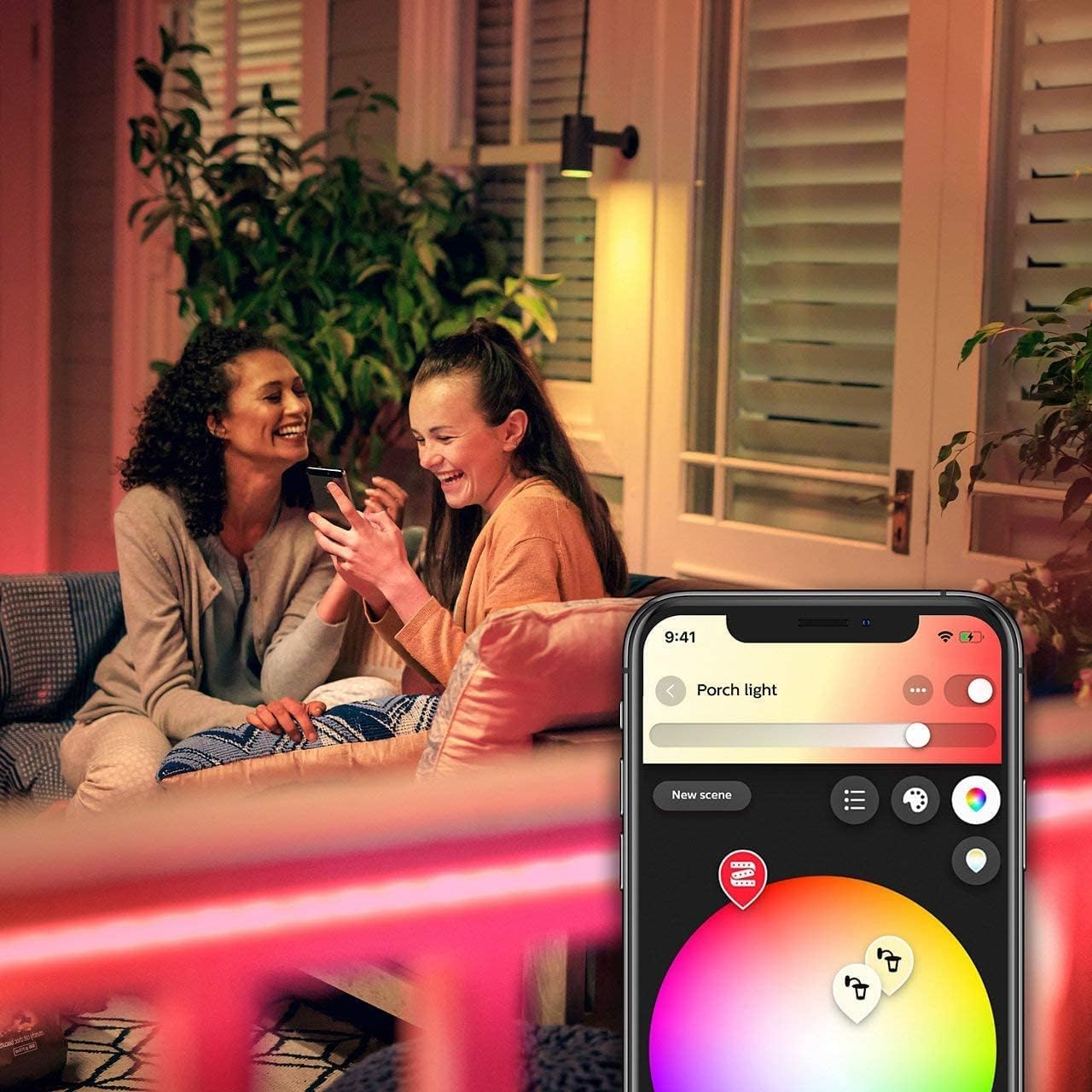 Philips Hue White & Color Ambiance Outdoor Lightstrip 5 m, dimmbarer LED Streifen, 16 Mio. Farben, smarte Lichtsteuerung