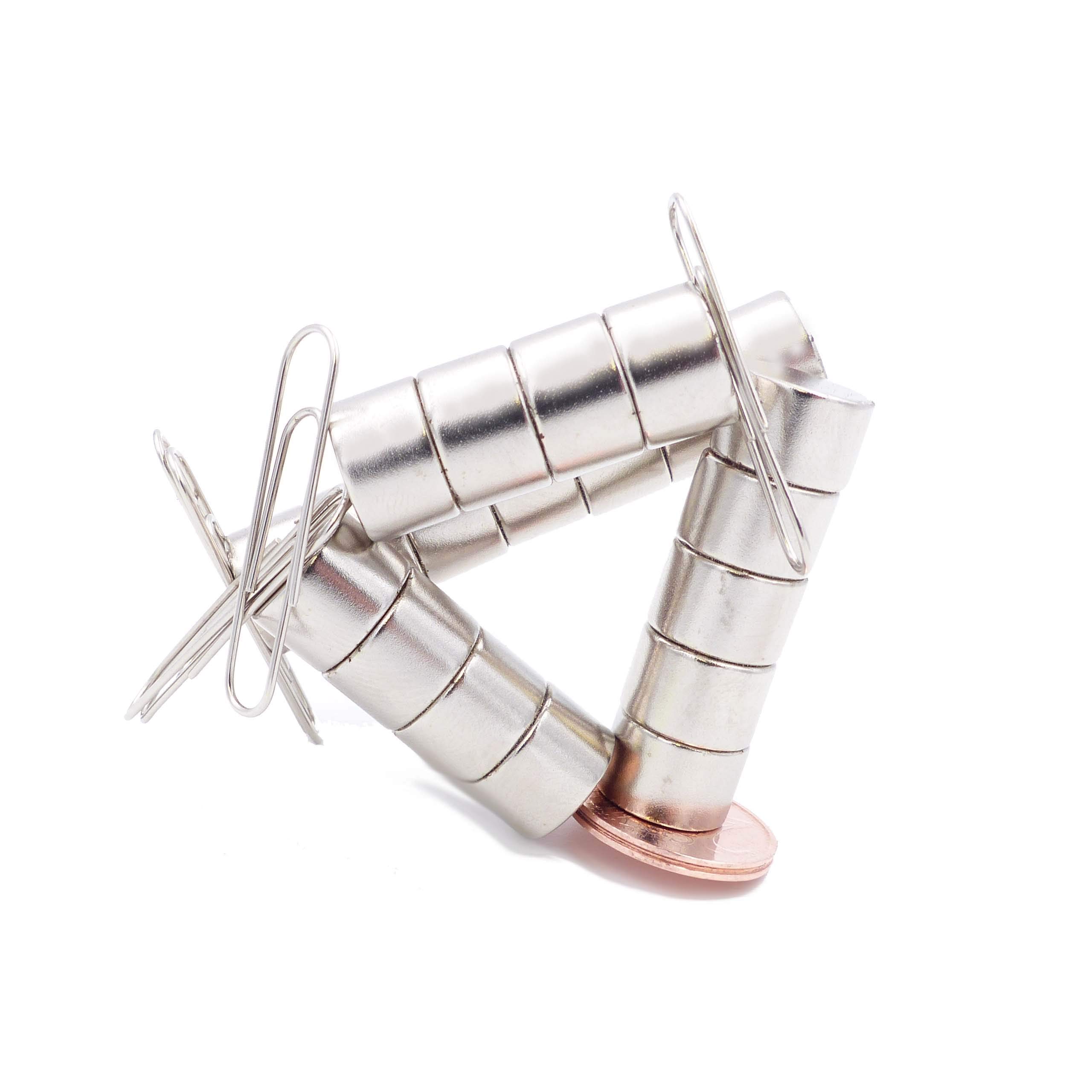 Brudazon | 100 Mini Magneti Dischi da 2x2mm | grado magnetico N52 - magneti in neodimio ultra potenti | magneti per modellismo, foto, gioielli | piccoli, rotondi ed extra potenti