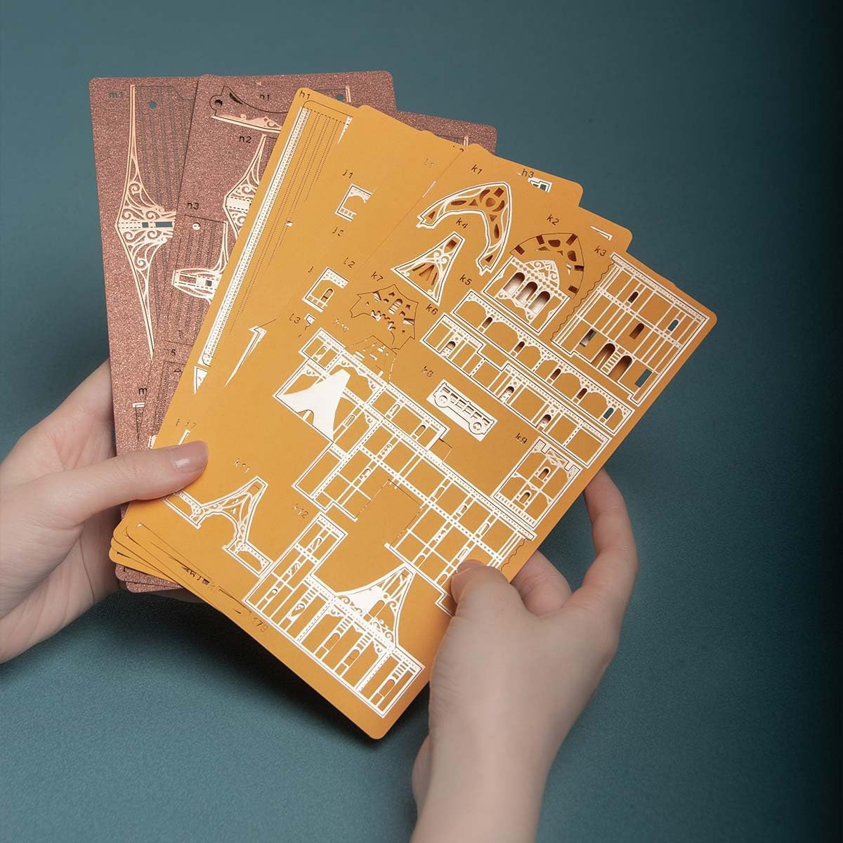 Helixsun 699PCS 3D Wooden Fantasy Steampunk Castle Model Kit, DIY Wooden Puzzles for Adults, Artistic Ornaments Craft Kits for Adults, Wooden Castle