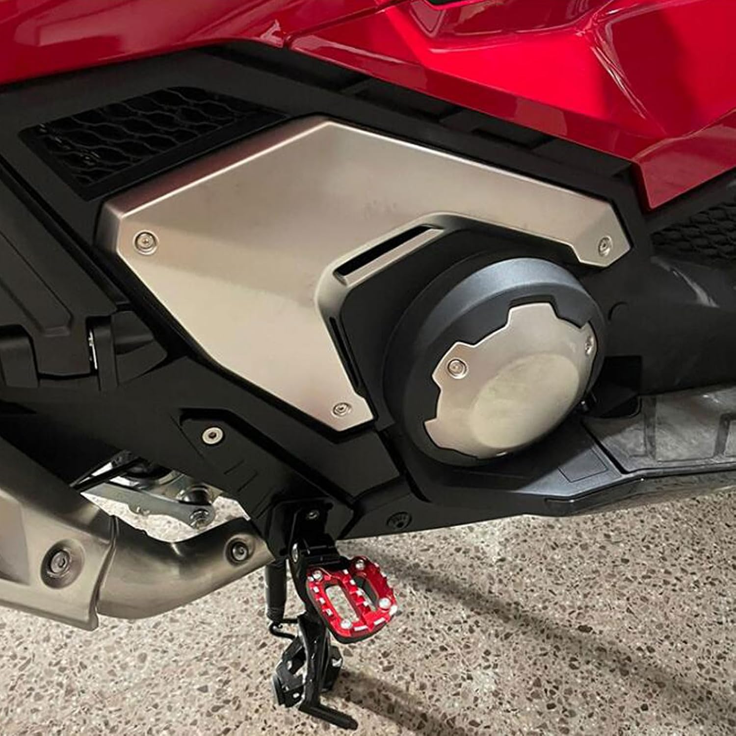 Motorcycle Footrest Pedals for Hon&da XADV 750 XADV 750 X ADV 750 XADV 750 2021 2022 2023 2024 Motorcycle Accessories Folding Rear Foot Pegs Footrest Pedal Passenger (Red)