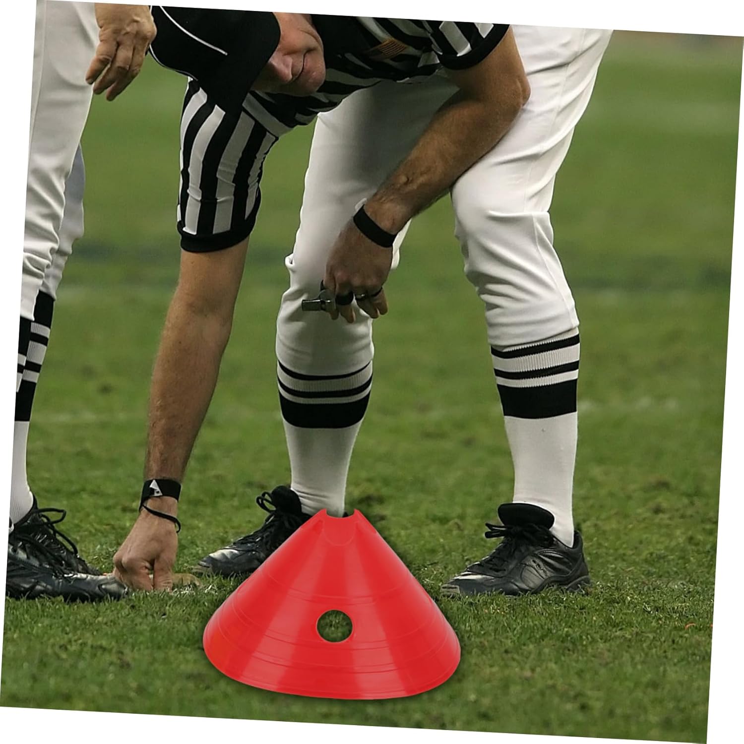 Garneck 6pcs Stackable Football Training Disks Agility Markers for Soccer Football and Sports Practice Hollow Out Design for Flexibility Training