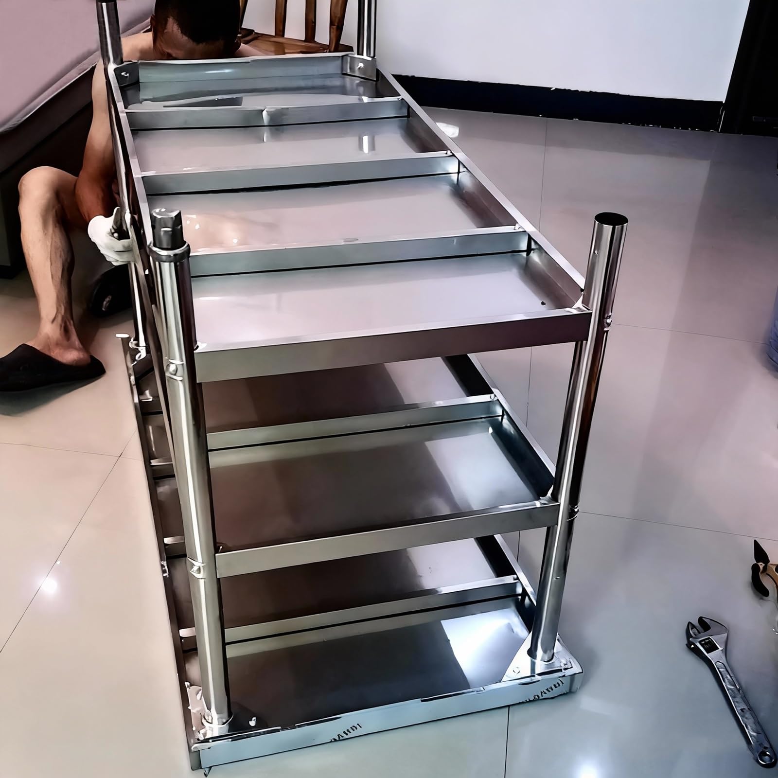 Banco de trabajo de cocina de acero inoxidable, mesa de preparación multifuncional con estante de almacenamiento de tres niveles y patas ajustables, ideal para cocinar y preparar alimentos
