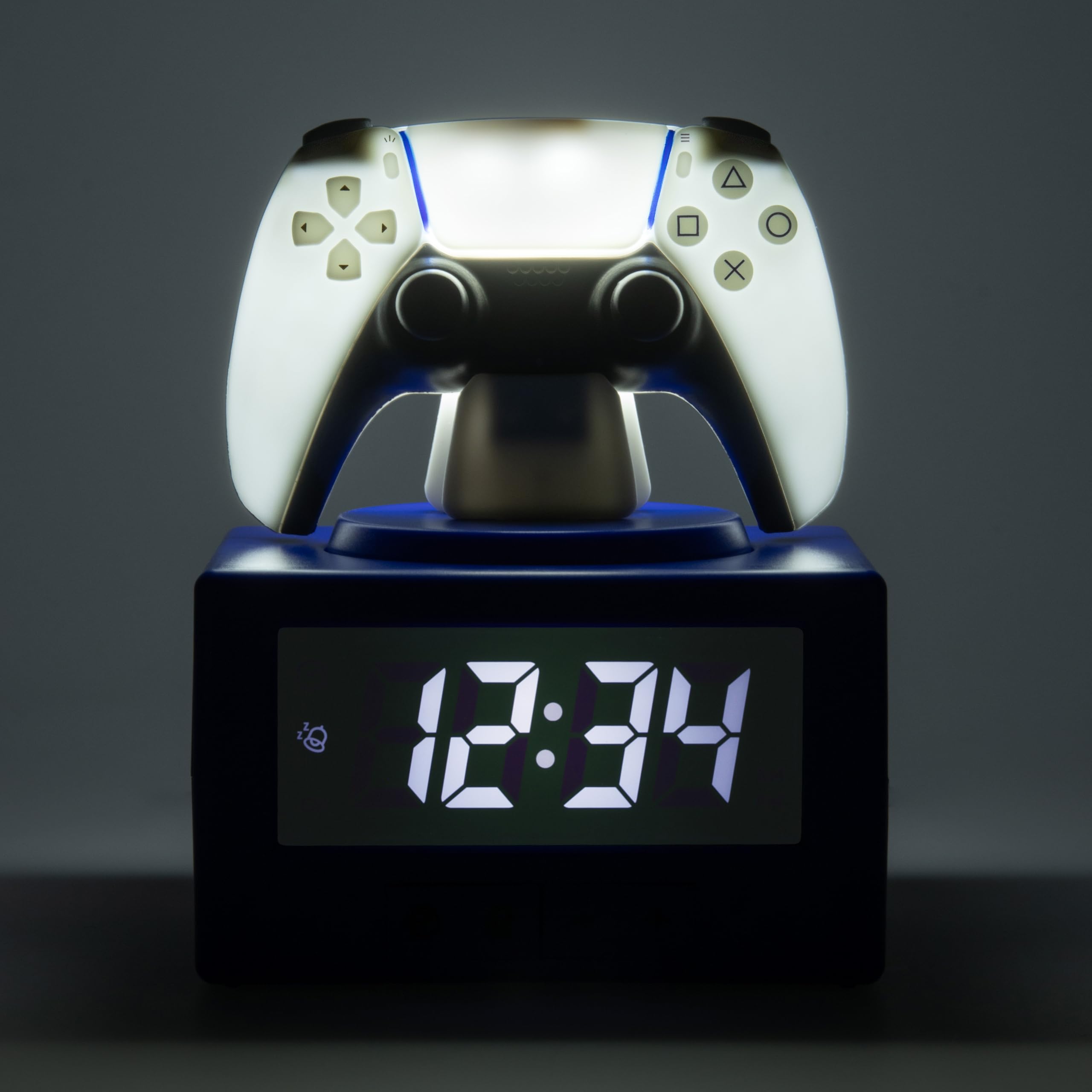 Paladone, Sveglia digitale con controller DualSense della PlayStation, con funzione luce notturna, con licenza ufficiale, decorazione da gaming e per camera da letto, per bambini e ragazzi