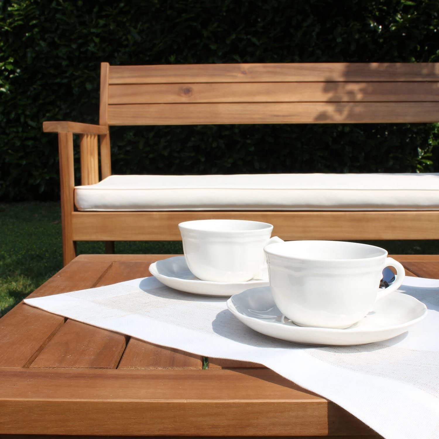 SALOTTO BALI IN LEGNO DI ACACIA MASSICCIO CON CUSCINI BIANCHI SPESSORE 4CM