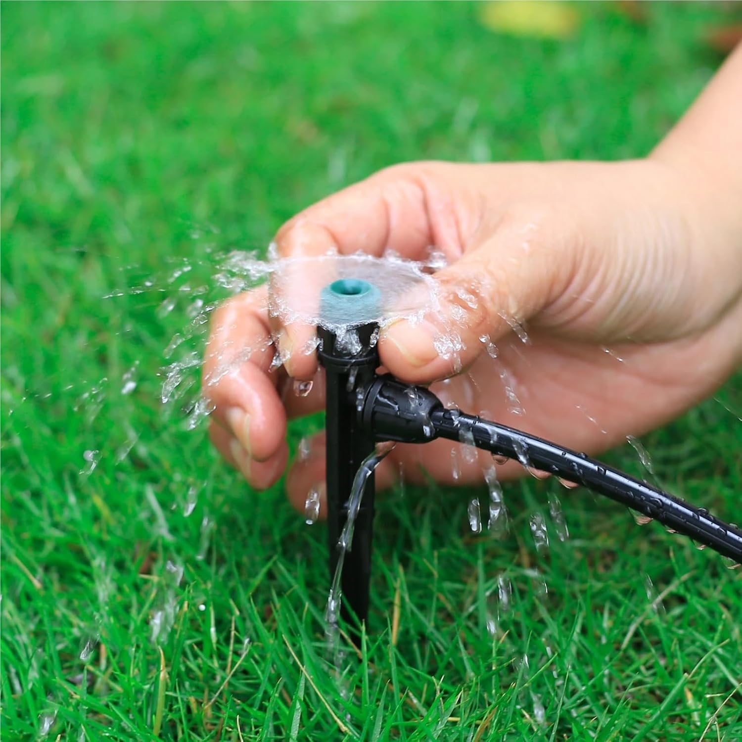 Compatible with 1 4 Inch Hose Garden Watering System Garden Diffuser Irrigation 360 Degree Rotating Nozzle Sprinkler(10pcs Scattering)