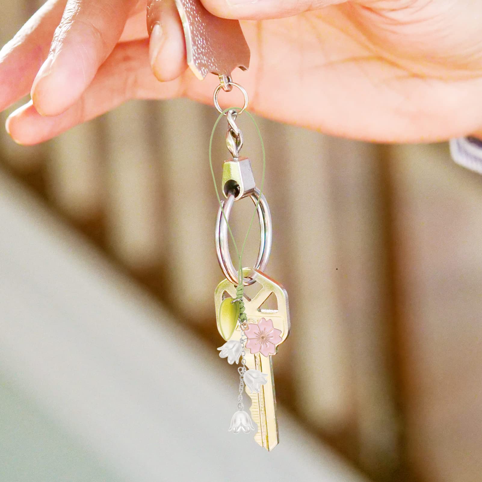 PartyKindom 4 PCS Phone Charm Kawaii, Flower Phone Accessories Charm String Kawaii Phone Charm Hook Cute Phone Charms Aesthetic for Girl Women