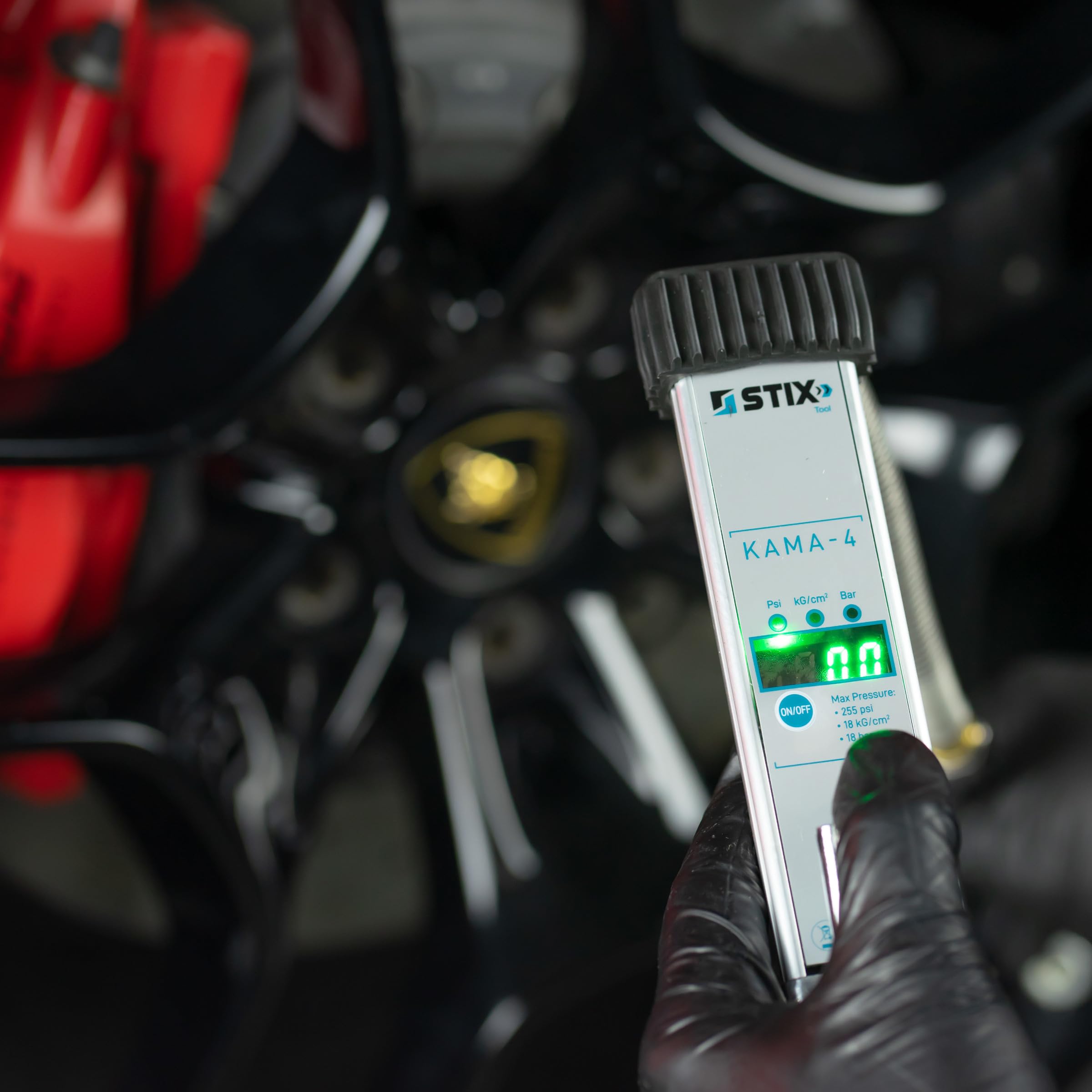 STIX KAMA-4 Gonfleur numérique 0-18 bar pour pneus poids lourds
