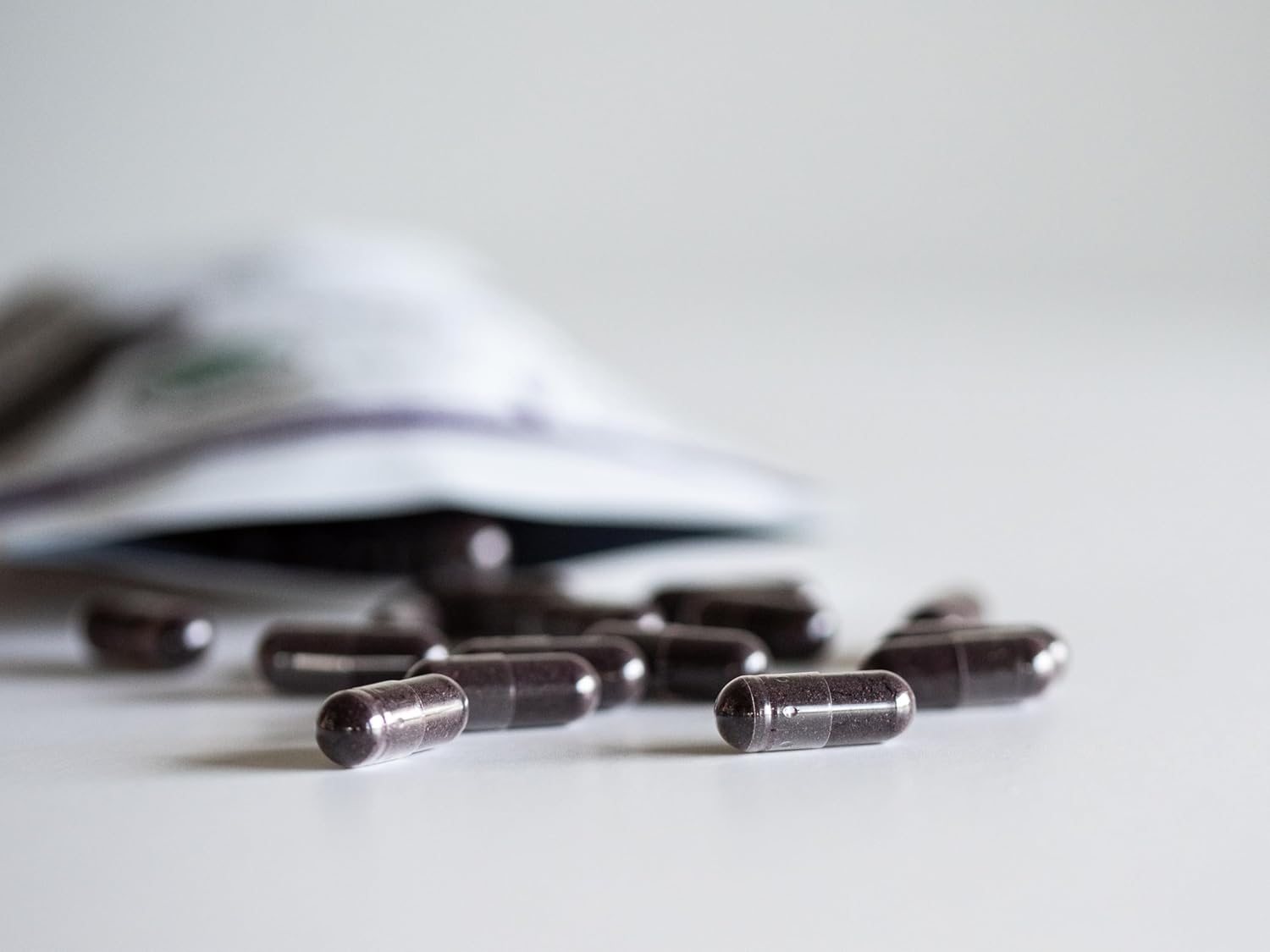 KOYAH - Organic Maqui Berry Capsules - Freeze-Dried, Whole-Berry, 600 mg, Vegan, Gluten-Free, Non-GMO. Eye Health Support. Antioxidant Support. 60 Capsules - Image 3