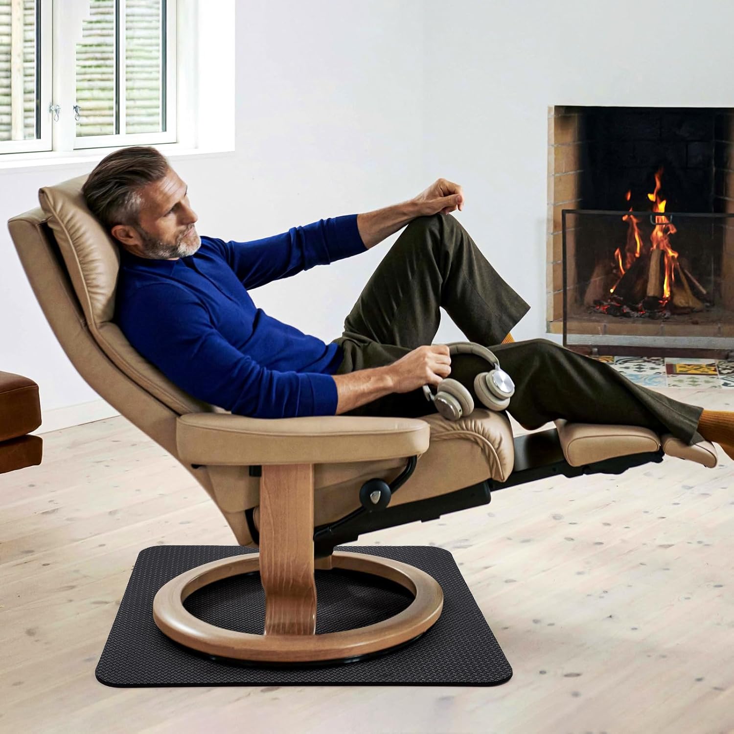Recliner Pads for Hardwood Floors, 27" x 27" Non Slip Swivel Chairs Recliner Mat, No Slip Furniture Grips For Wood Floor for Sofa Couches Chair Carpet to Keep Furnitures from Sliding on Floor