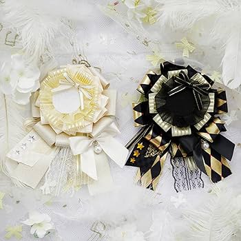 Amazon | 缶バッジ ロゼット 水色 ゴールデン系 58mm 飾り