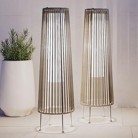 Wicker Solar Patio Lamp for Grand Patios